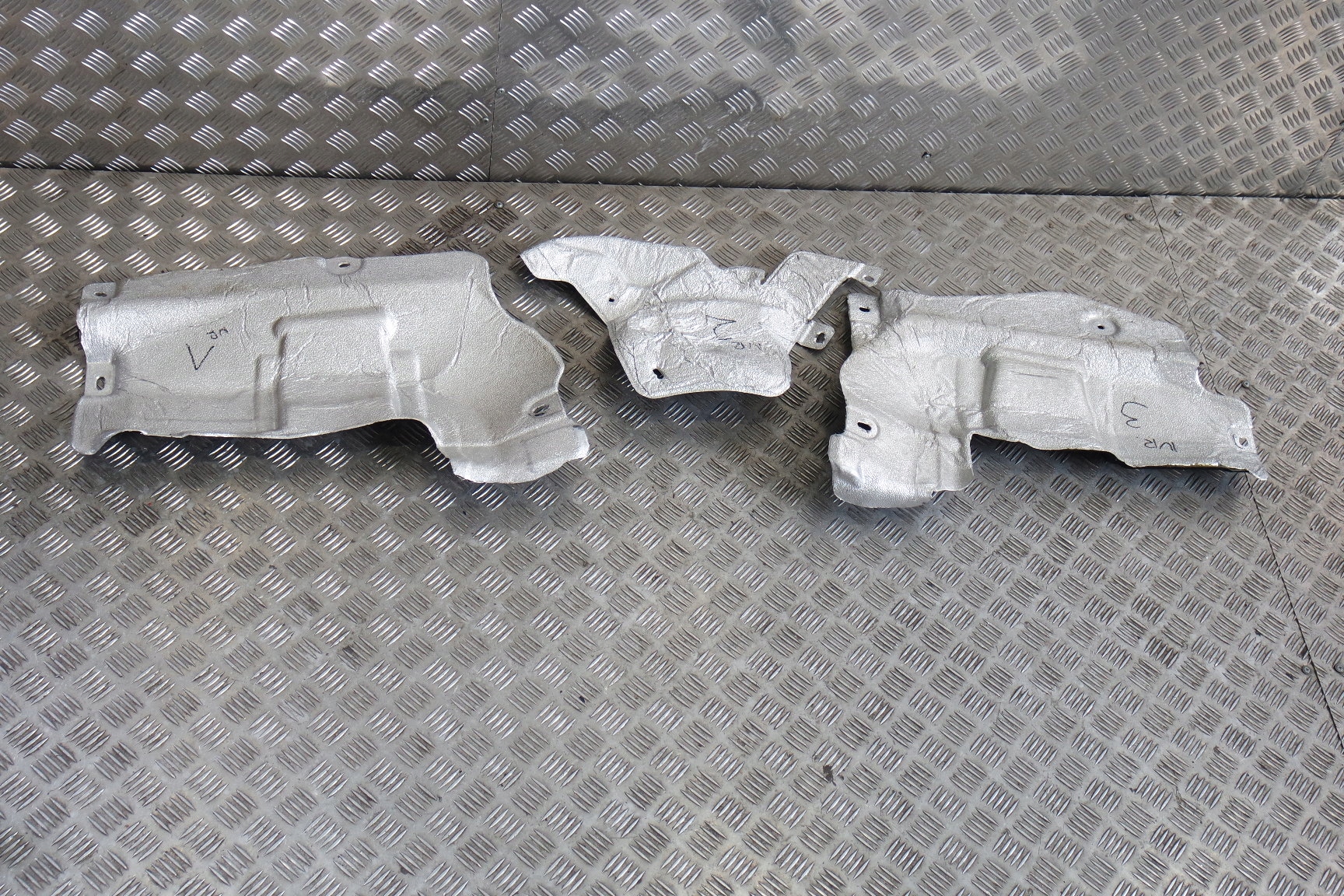 ТЕПЛОВИЙ ЕКРАН MASERATI LEVANTE 670002060