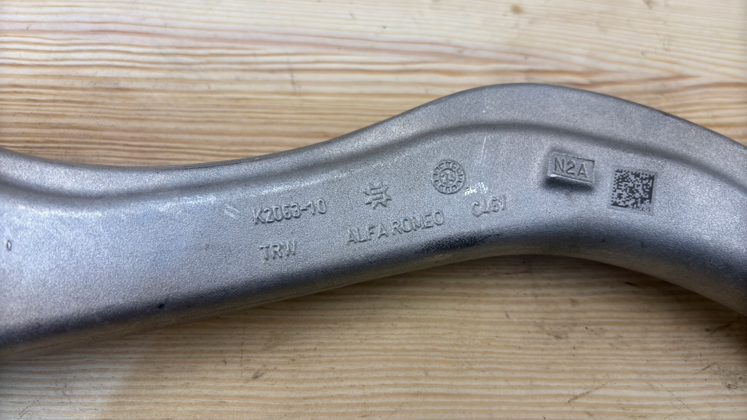 ALFA ROMEO STELVIO left arm front new original K2063-10 K90/696