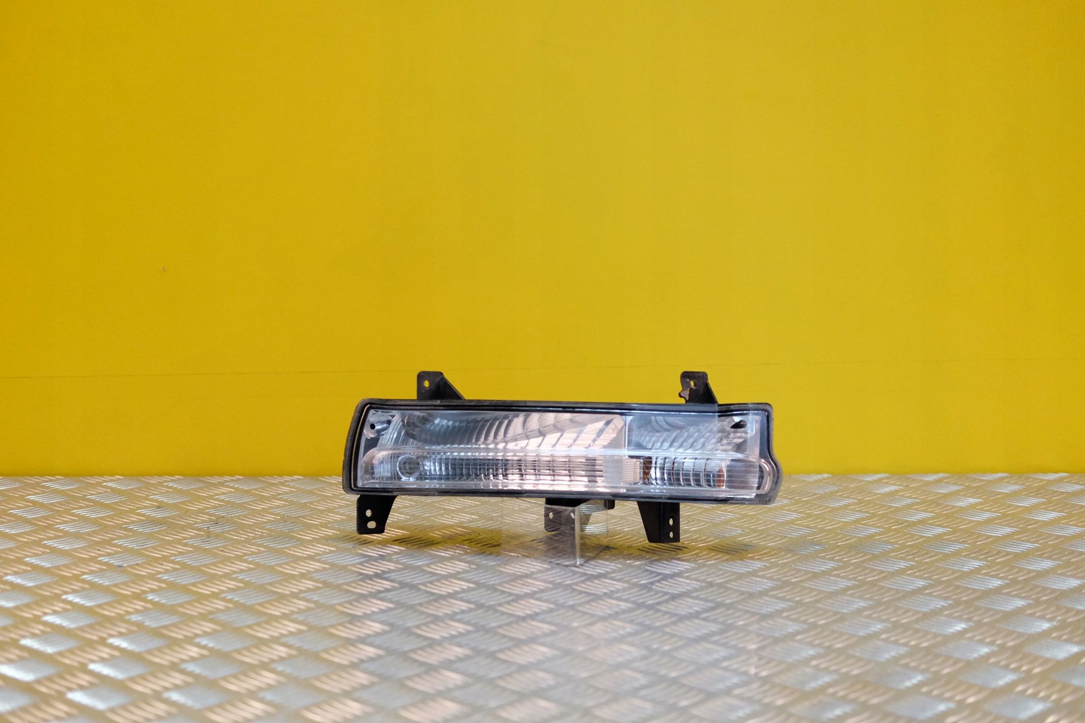 JEEP COMPASS 2017 18 ГАЛОГЕННІ DRL ПРАВА ЛАМПА