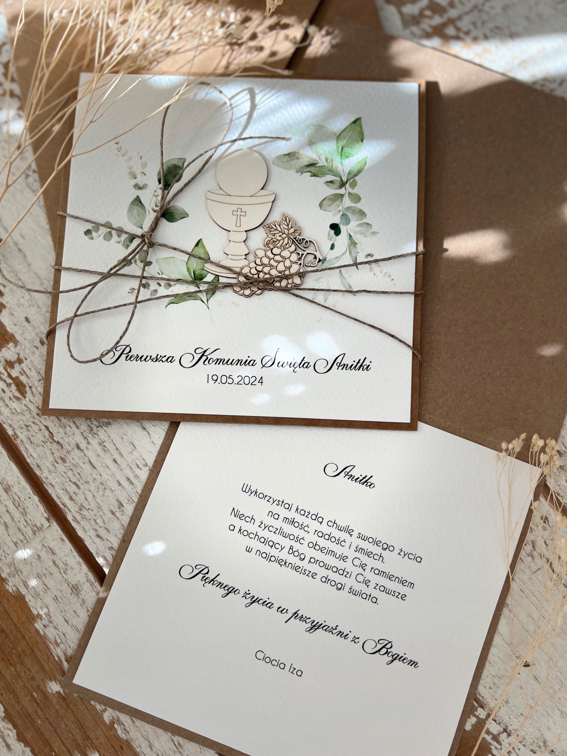 Ručně vyrobená karta pro společenství suvenýr společenství s personalizací