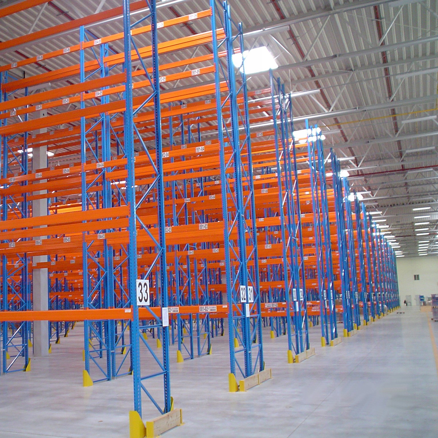 Regaly przemyslowe do palet B46 L 5655MM 700KG 0 3 Material metal