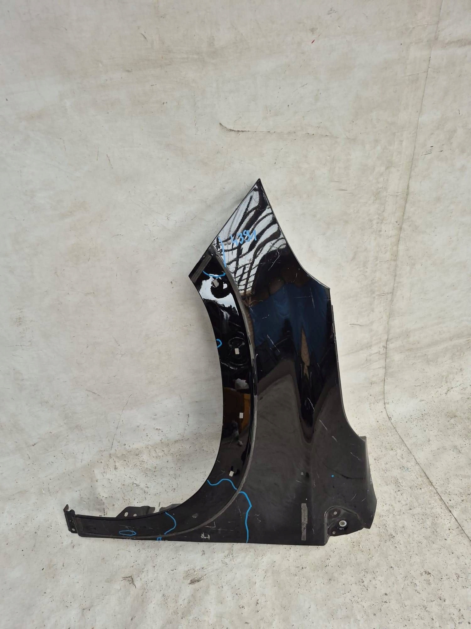 PEUGEOT 2008 and 13- fender left front front