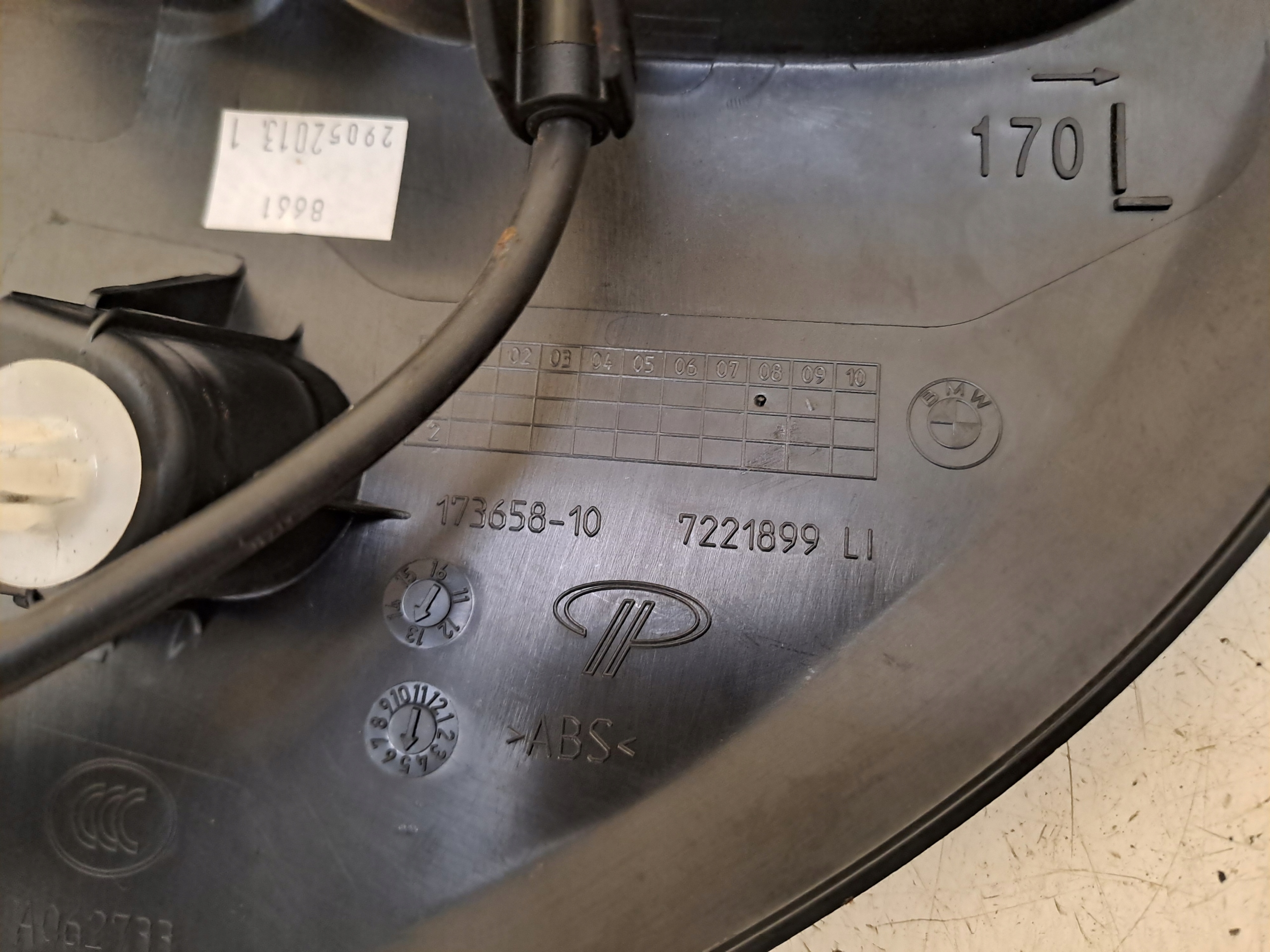 Levier Câble du capot 7221899 BMW F20