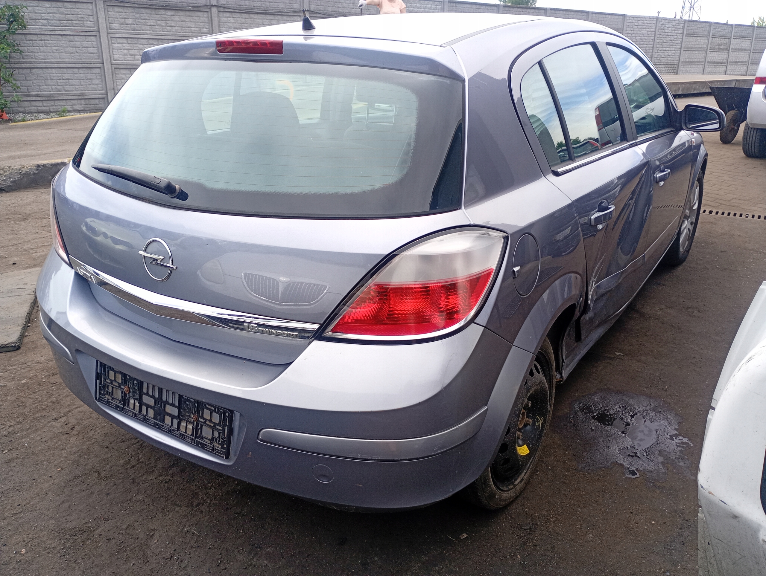 plato rear rear part boot OPEL ASTRA H 04-10