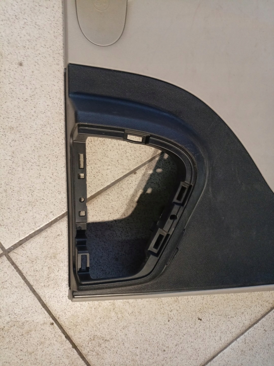 side door rear part left side Chrysler Town and Country 5 facelift 2012