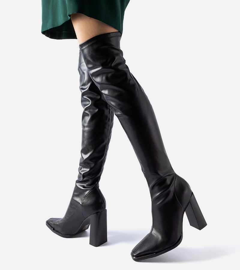 Długie czarne klasyczne kozaki na słupku 26706 26706 rozmiar 38