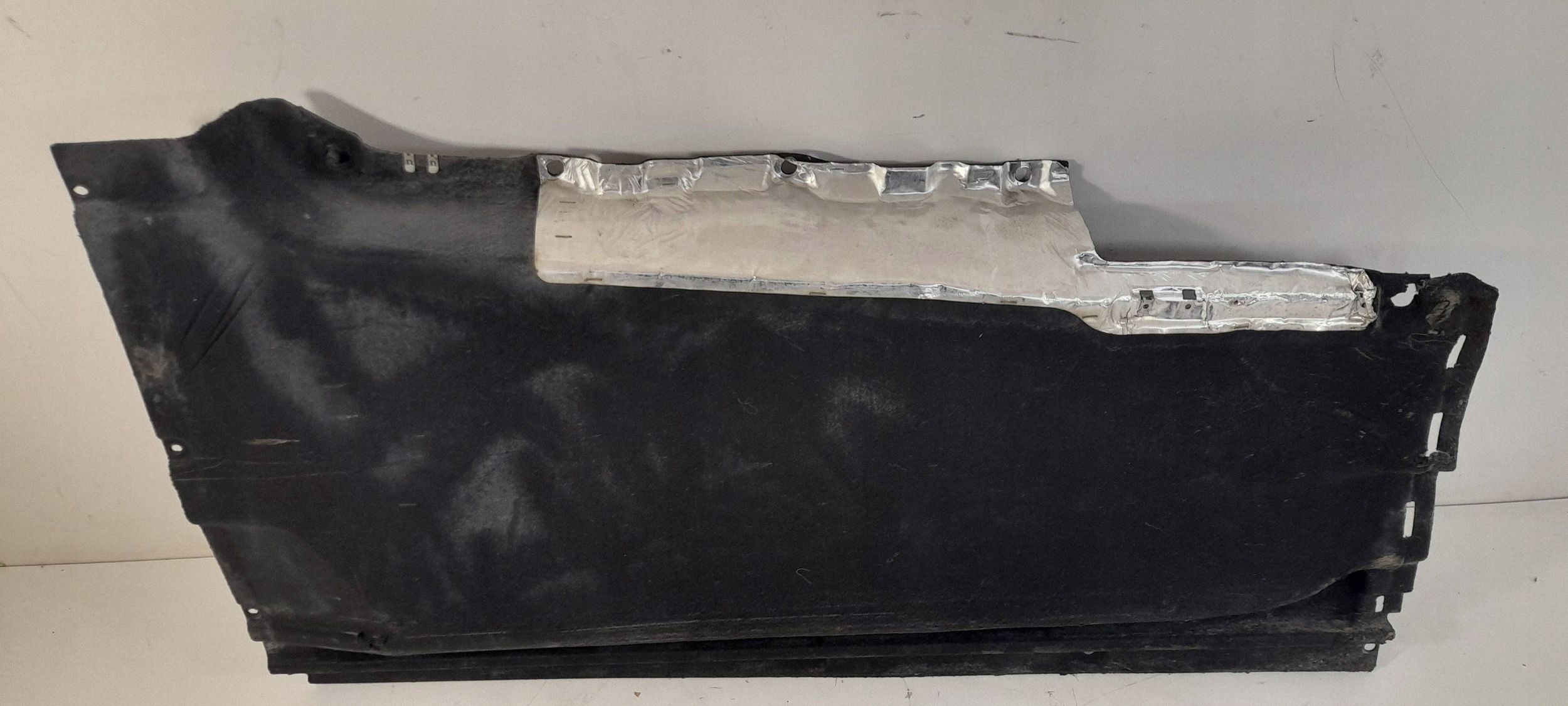 Audi Q5 SQ5 FY cover chassis left 80A825207 (QT60)