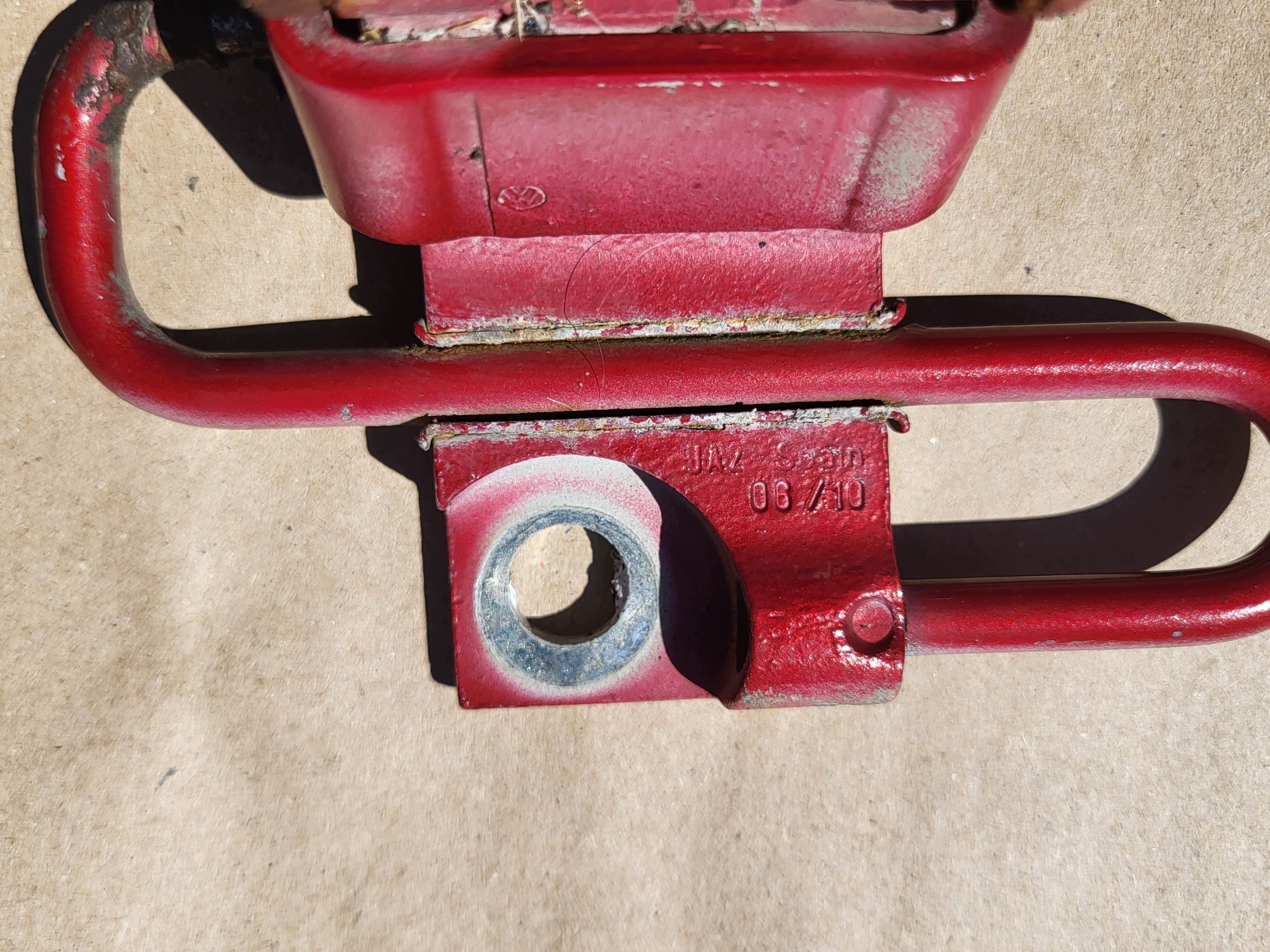 hinge door right front lower DOL VW GOLF V 1K0831412D red / claret