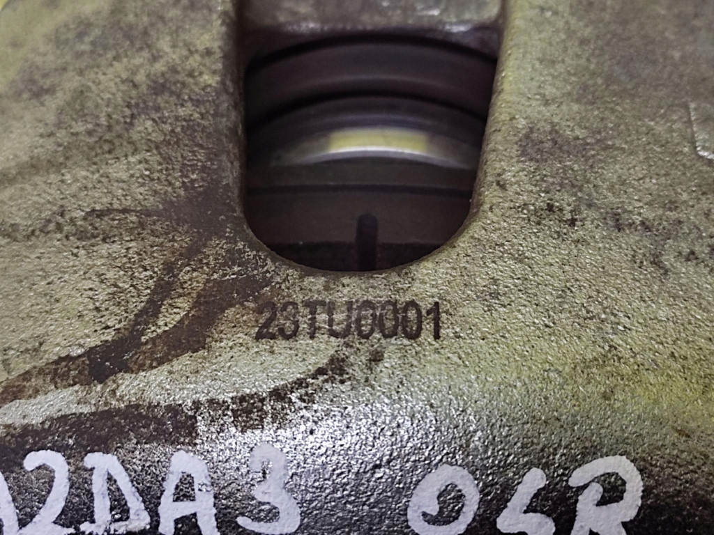 MAZDA 3 1.6 D třmen brzdový levý předek