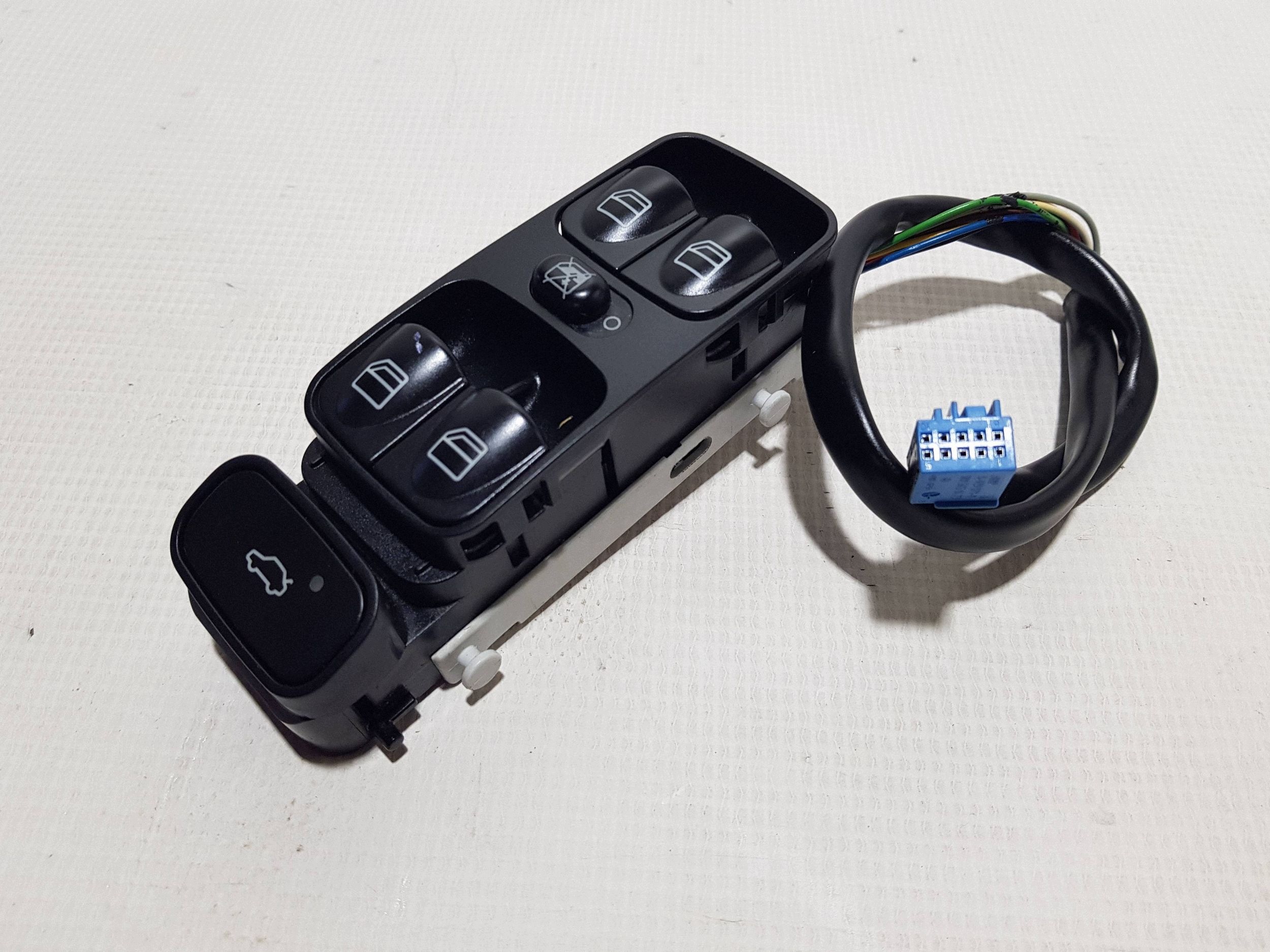 MERCEDES CLK W209 PANEL prekidač prekidača prozora vozača A2098203410