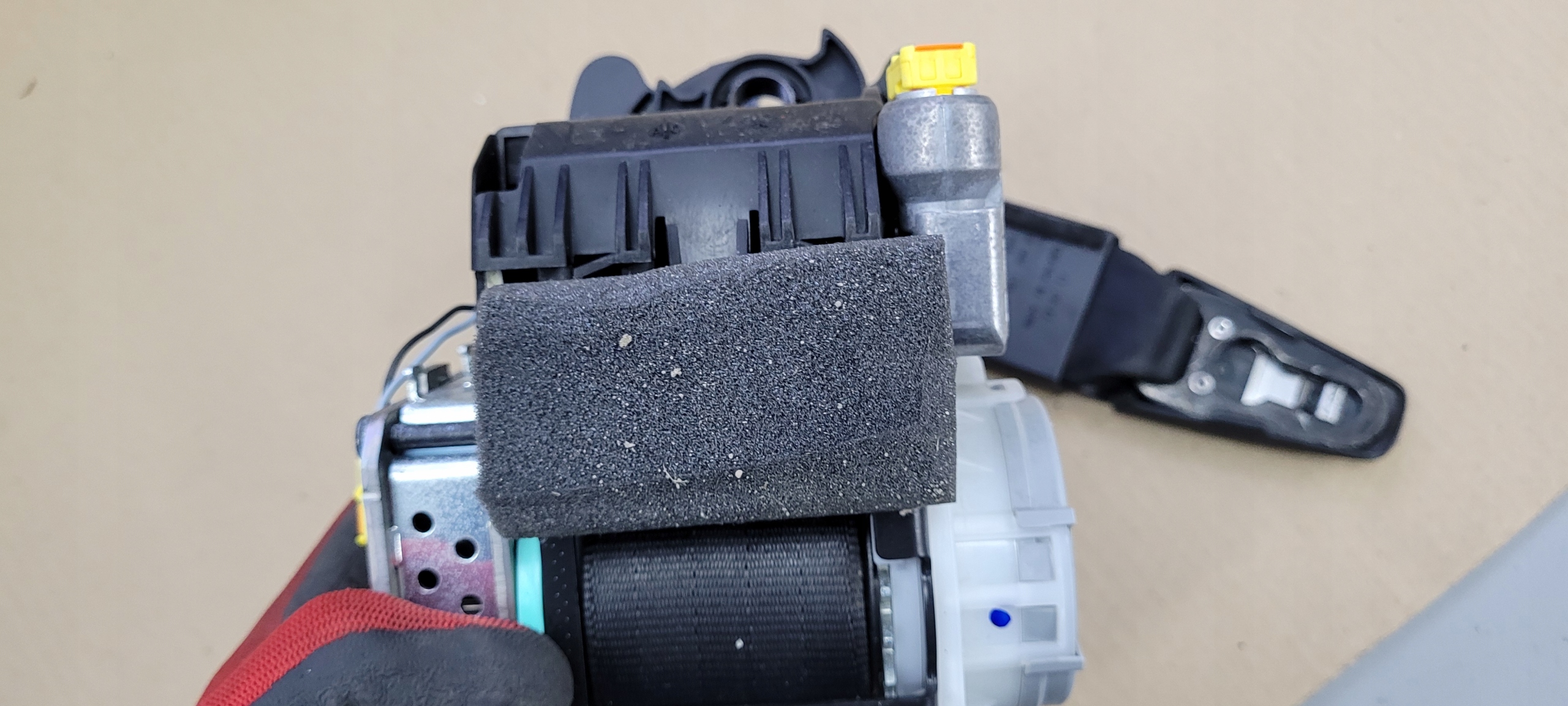 A6 C7 4G tension belt safety left front 4G8857705B A7 4G