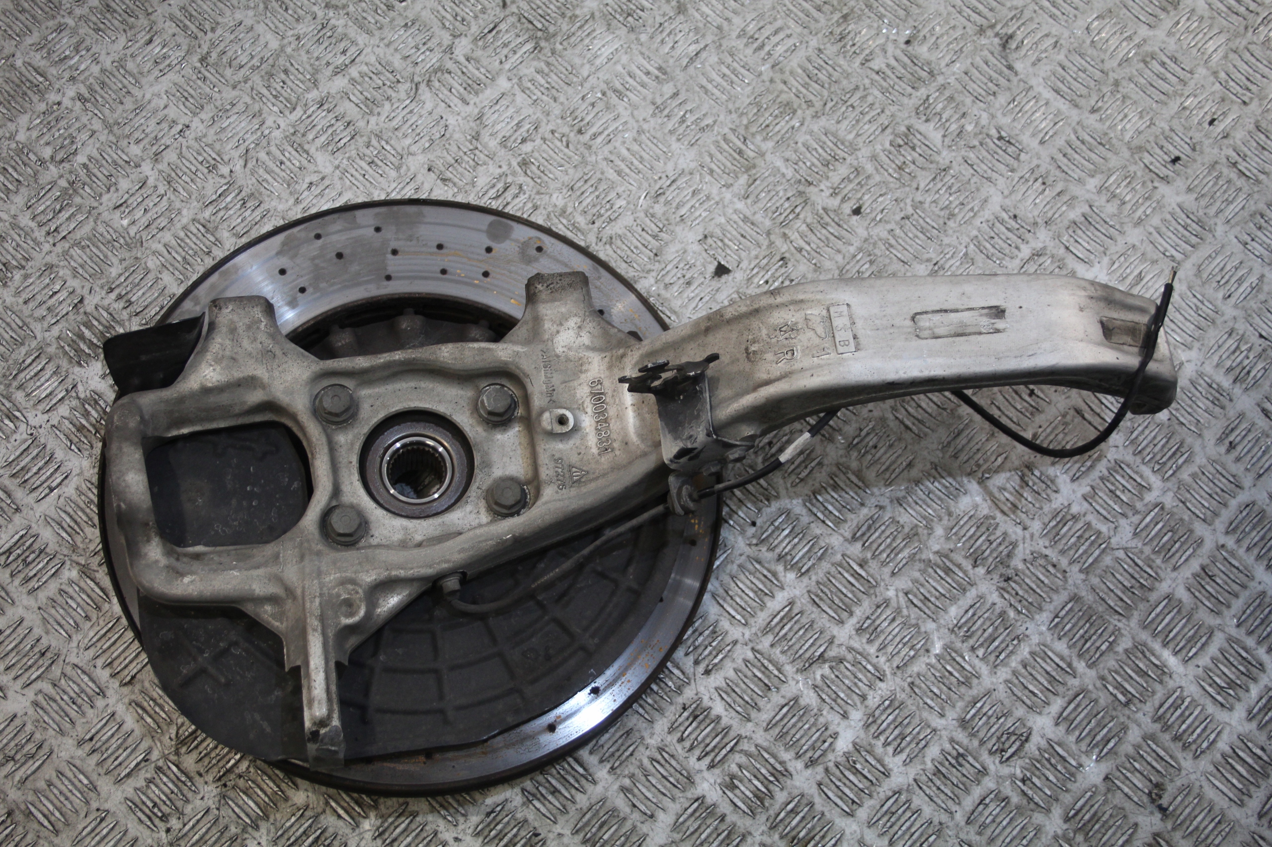 swing right front MASERATI LEVANTE M161 670034831