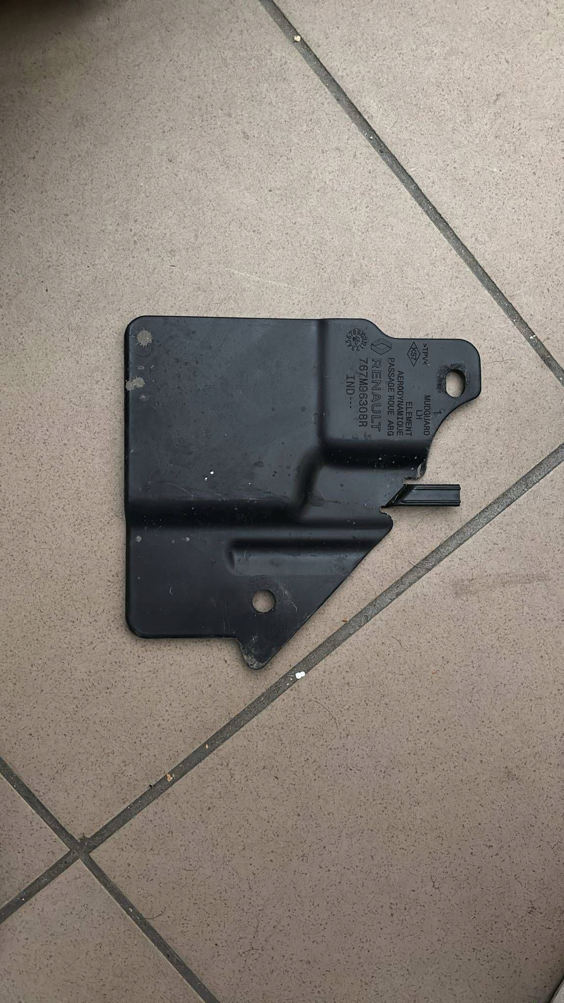paraspruzzo posteriore sinistra Bocchetta Renault 5 E-Tech 767M96308R