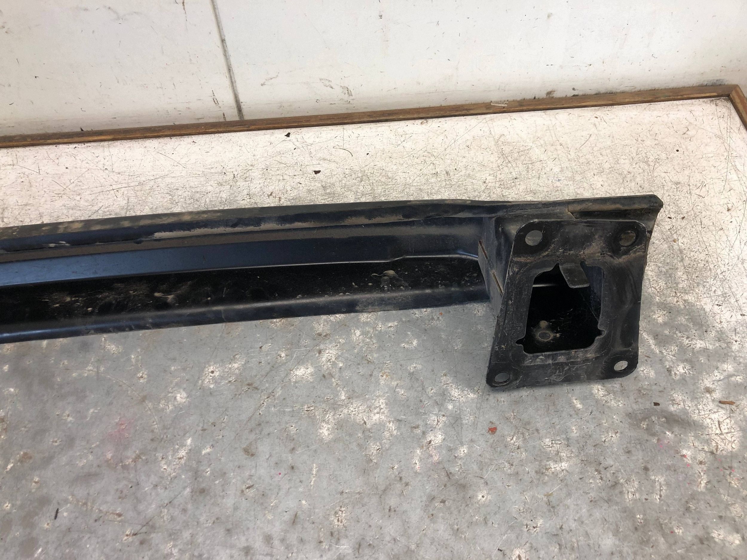 Stoßstangenträger heck VW PASSAT B7 KOMBI 3AA807558