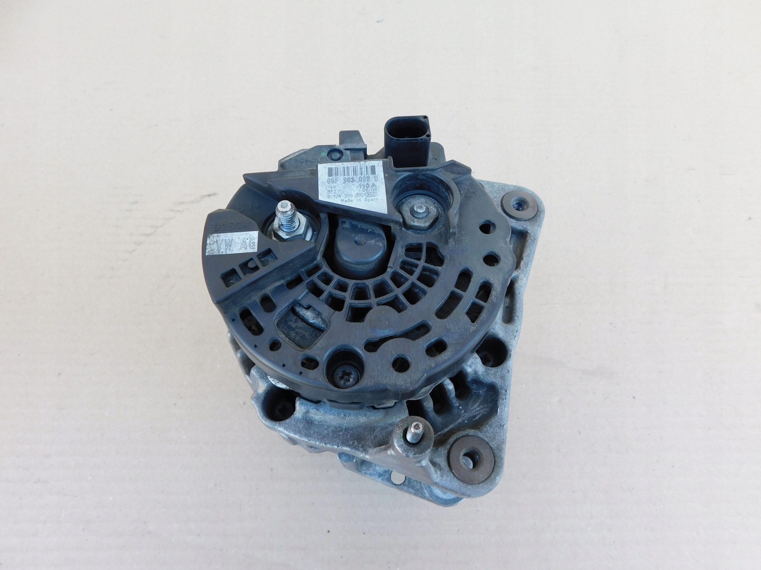 Alternator VW Crafter 2.5 TDI 12V 110A Bosch Original 06F903023D