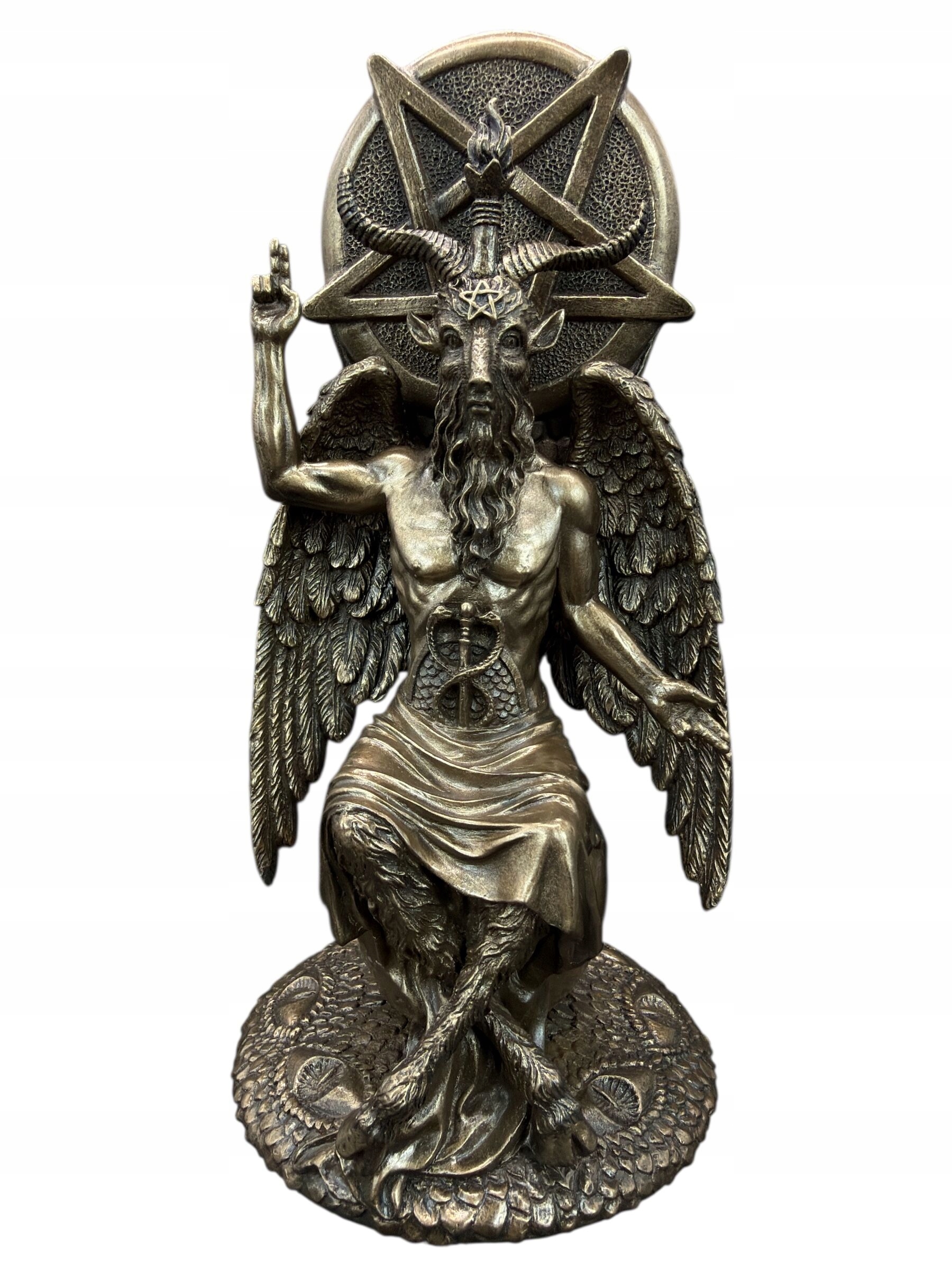 Figurka Baphomet sediaci na glóbuse Veronese WU77950A1