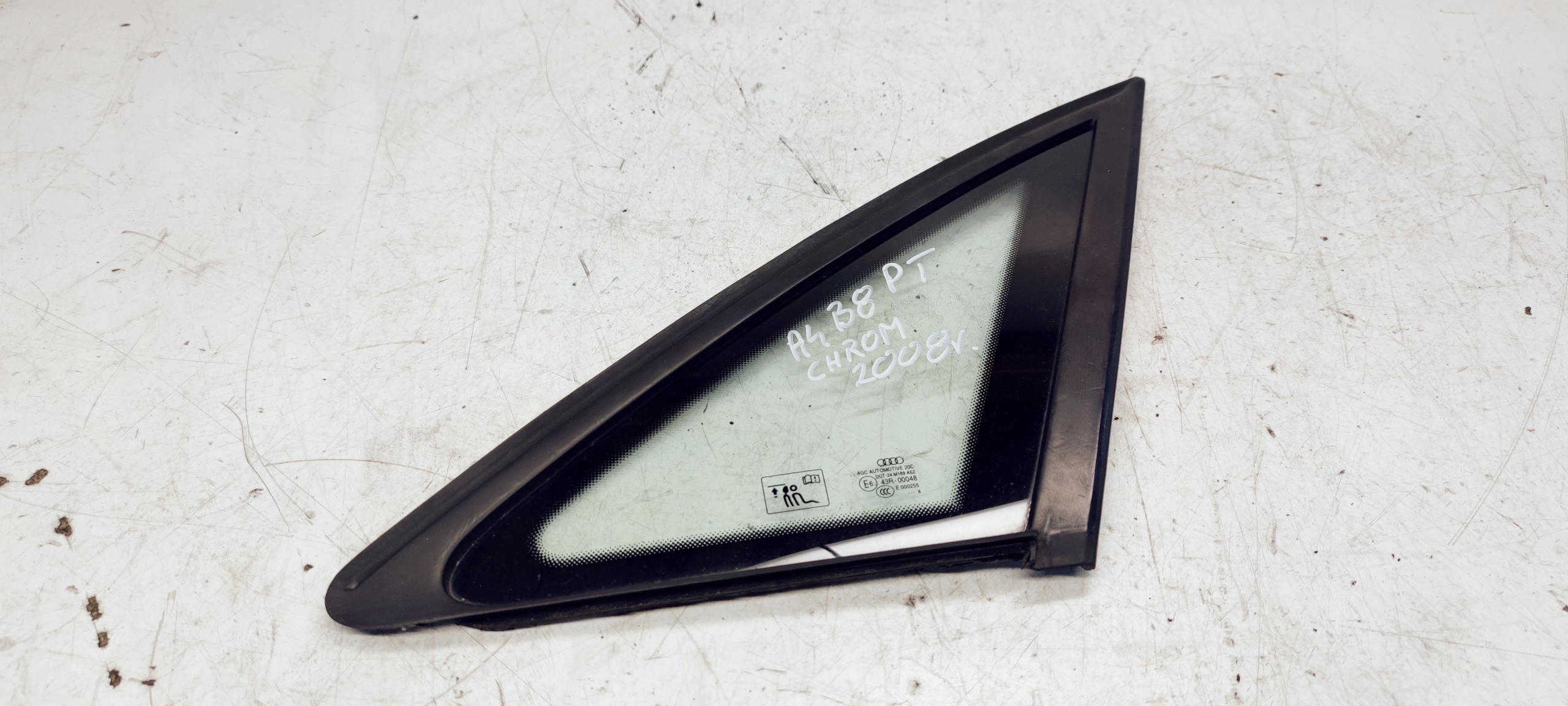 window bodywork AUDI A4 B8 sedan CHROM right rear part 2008R original !!!