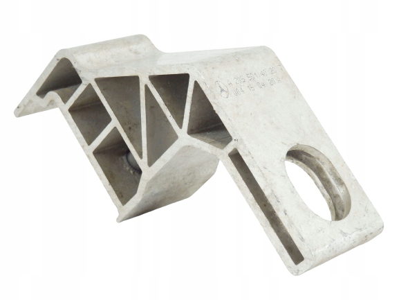 Držák Pro Upevnění Spodního Chladiče Mercedes C W205