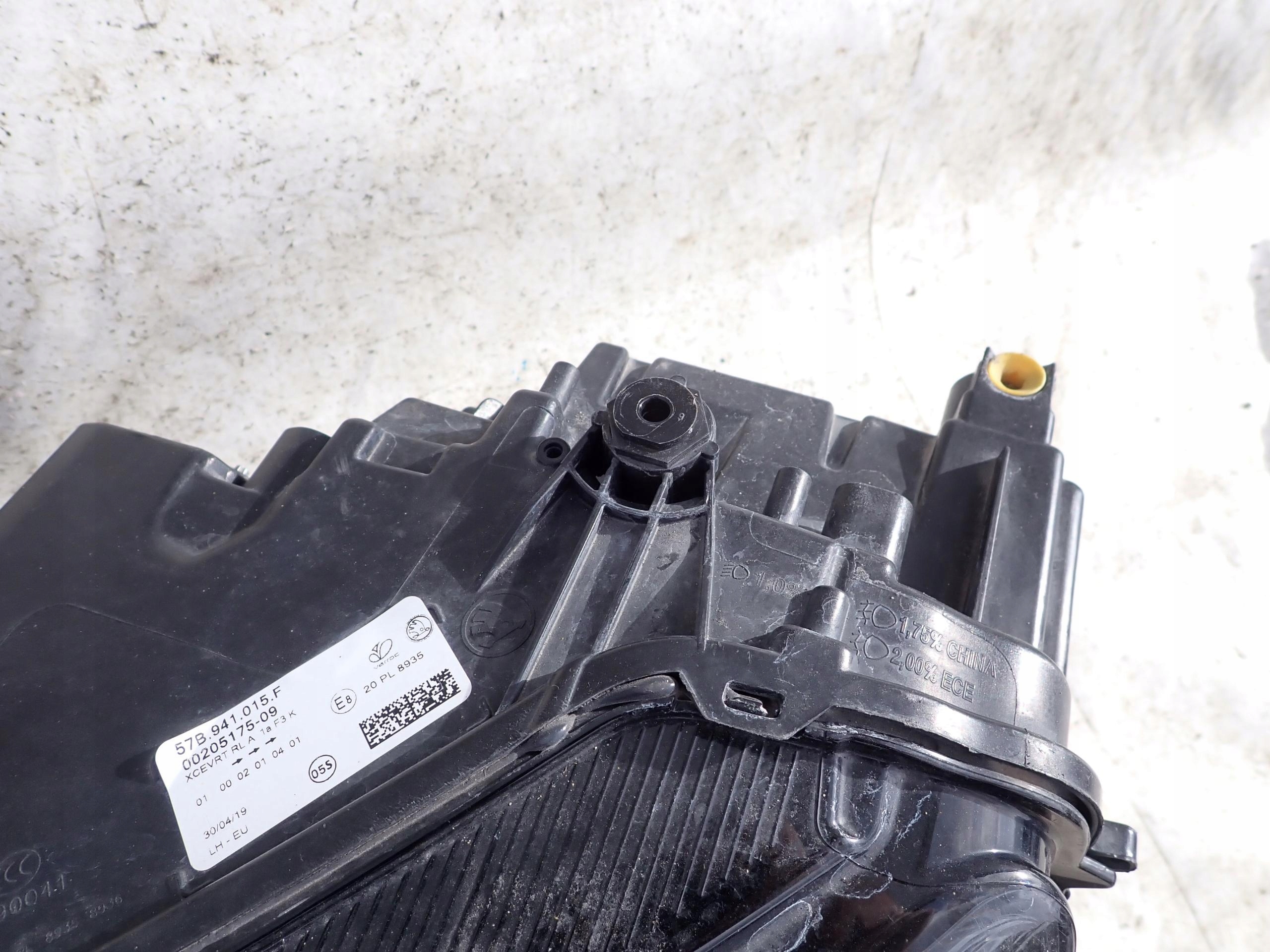 SKODA KAROQ 57B 17- light left front front FULL LED 57B941015F
