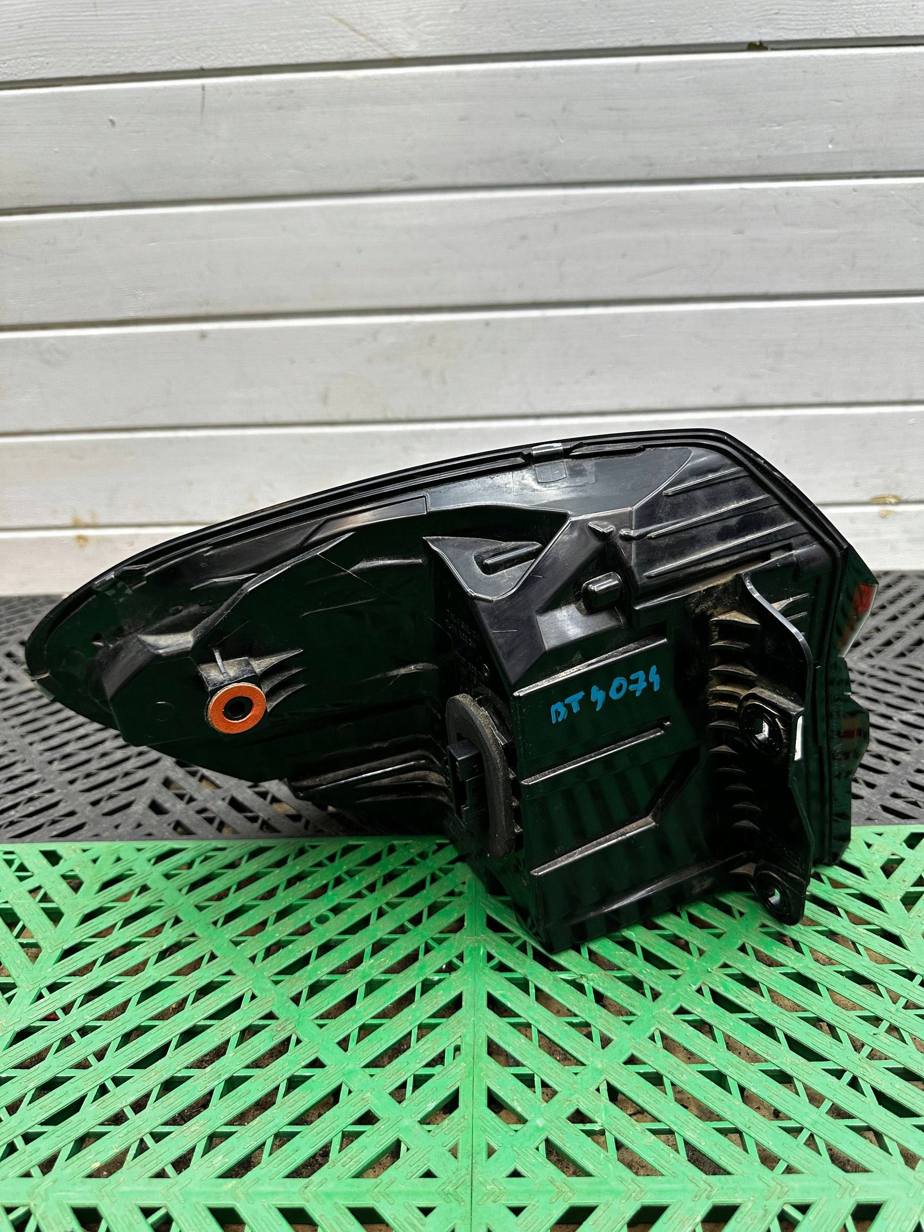 light rear rear part side right BMW X3 G01 LCI H4946304810