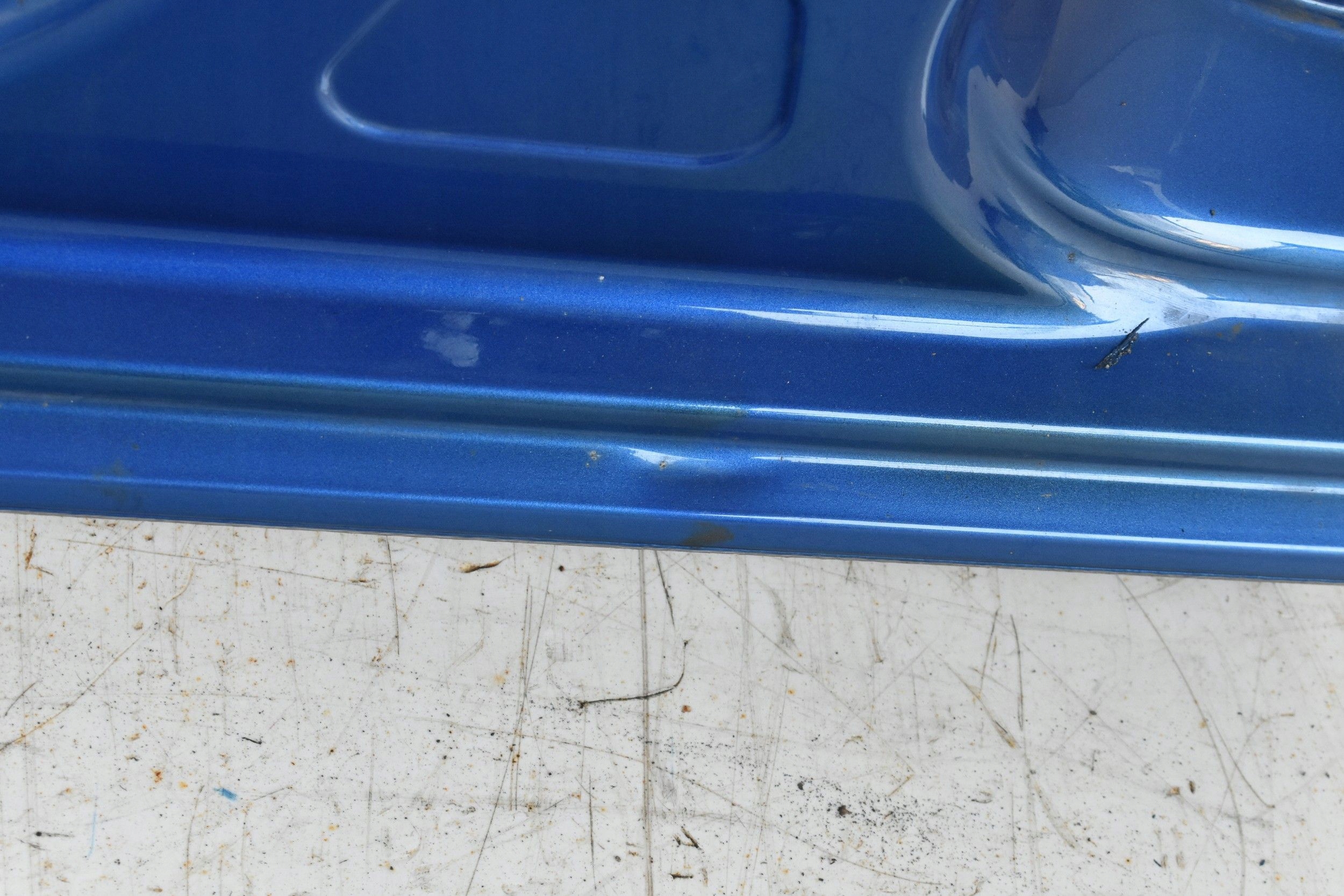 PRÓG SŁUPEK LEWY PRZÓD SKODA FABIA III 14-21 Numer katalogowy części 6V6809601C