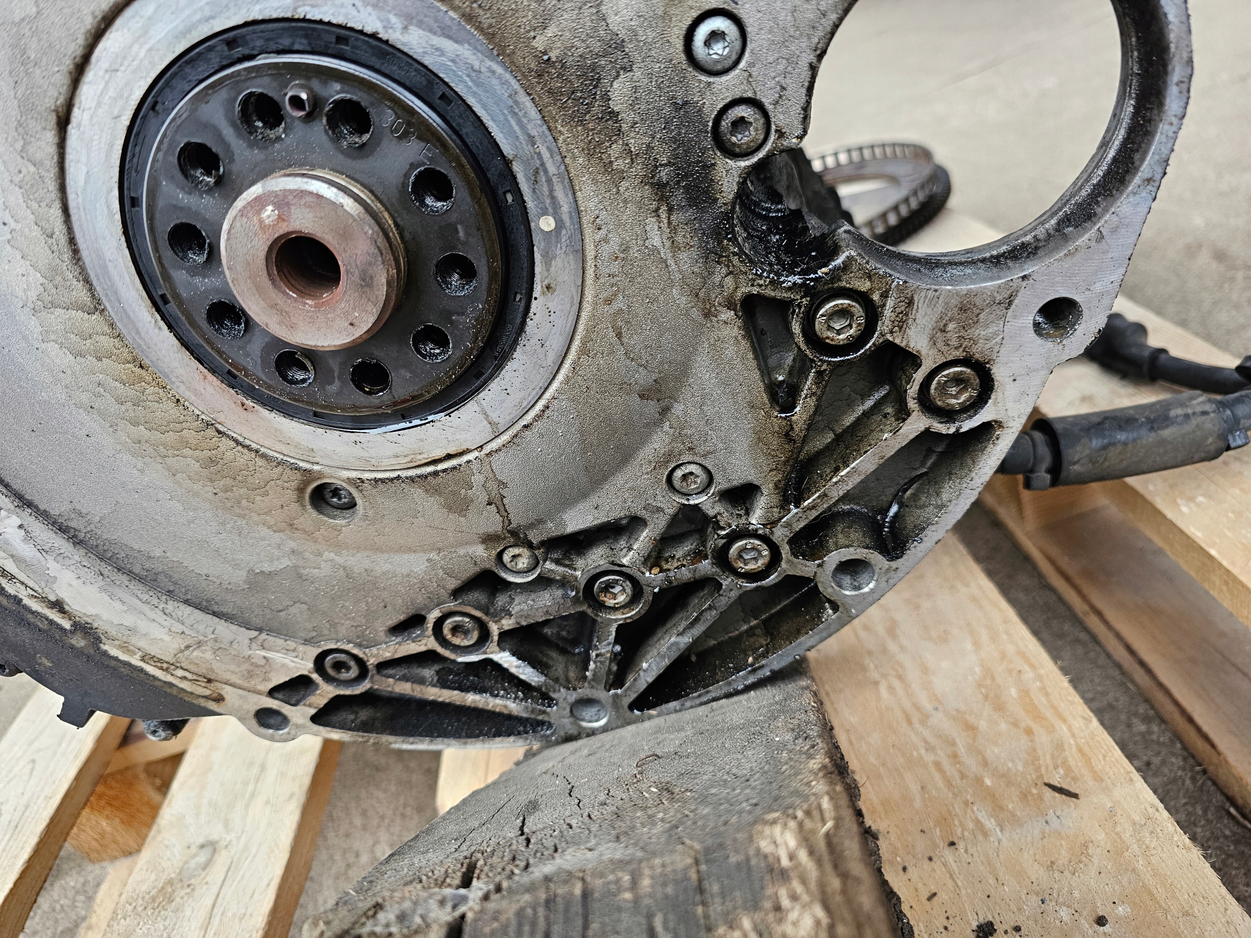 Audi Q7 4L 3.0 tdi Двигатель без навесного для