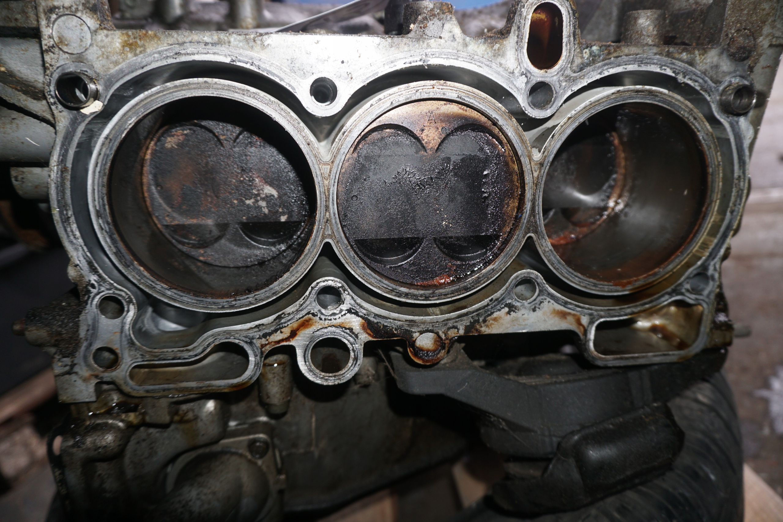 SUBARU LEGACY IV OUTBACK BL TRIBECA 3.0B H6 EZ30 BLOK WAL TLOK KORBOWOD Typ samochodu 4x4/SUV Samochody osobowe