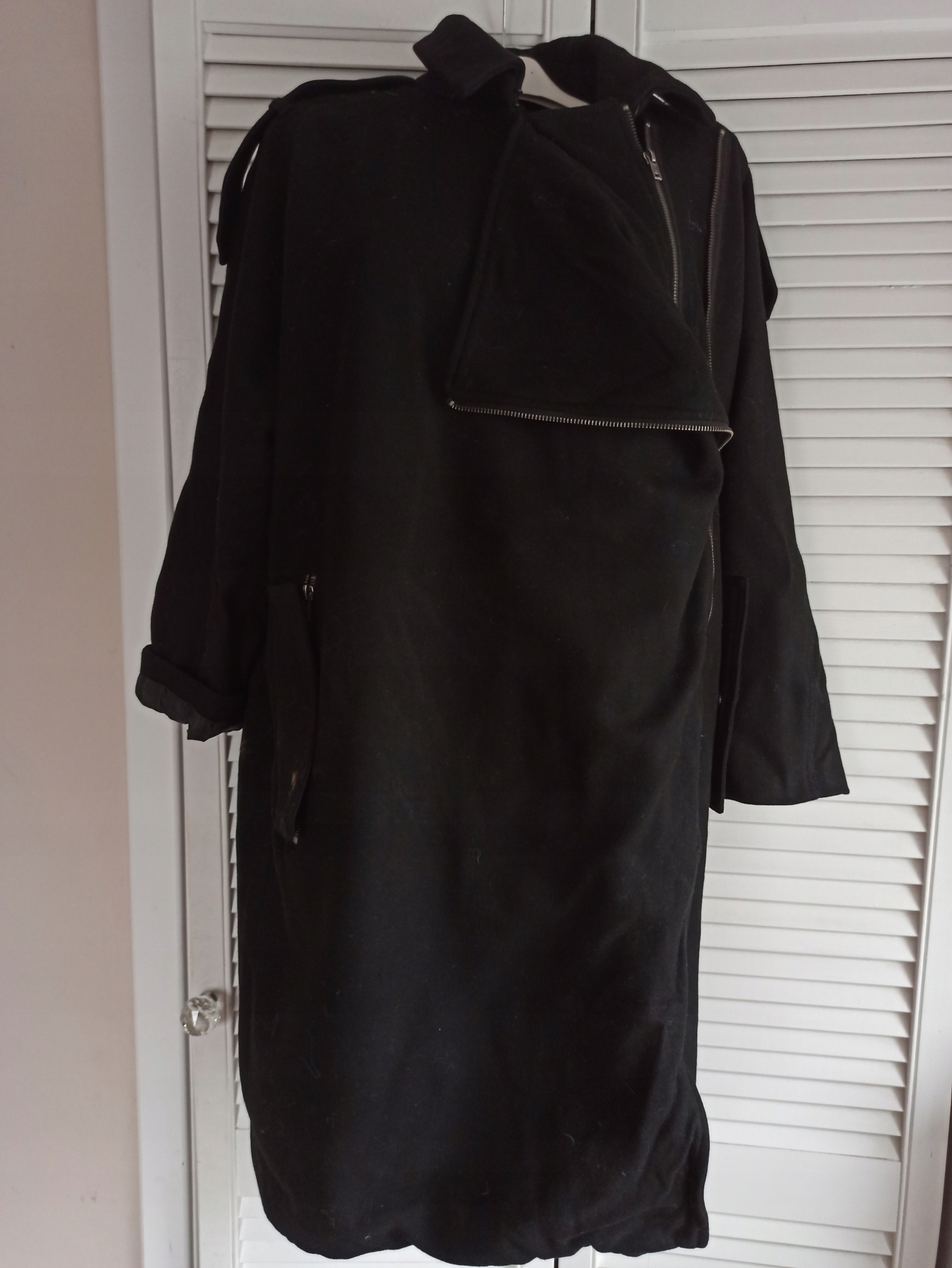 DAMSKI CZARNY PŁASZCZ MTWTFSS WEEKDAY POWER COAT 60% WEŁNA S