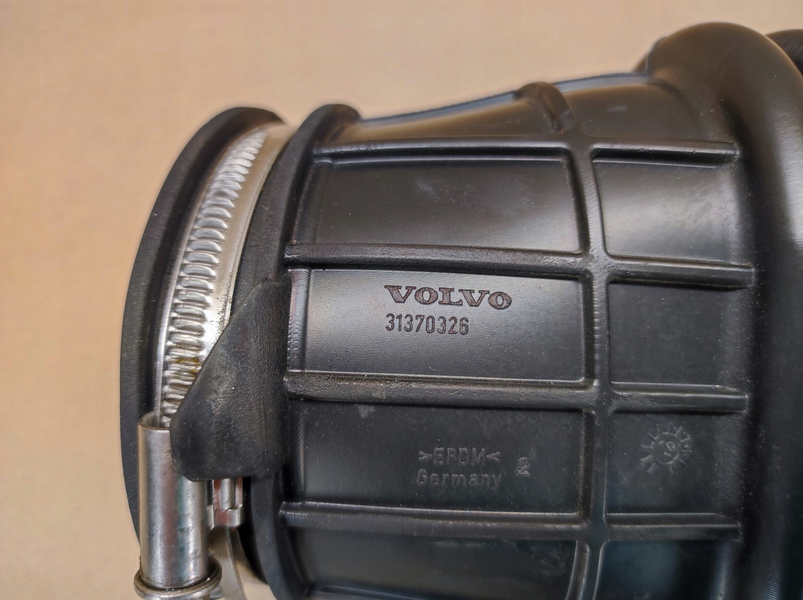 pipe air hose VOLVO S60 III V60 II