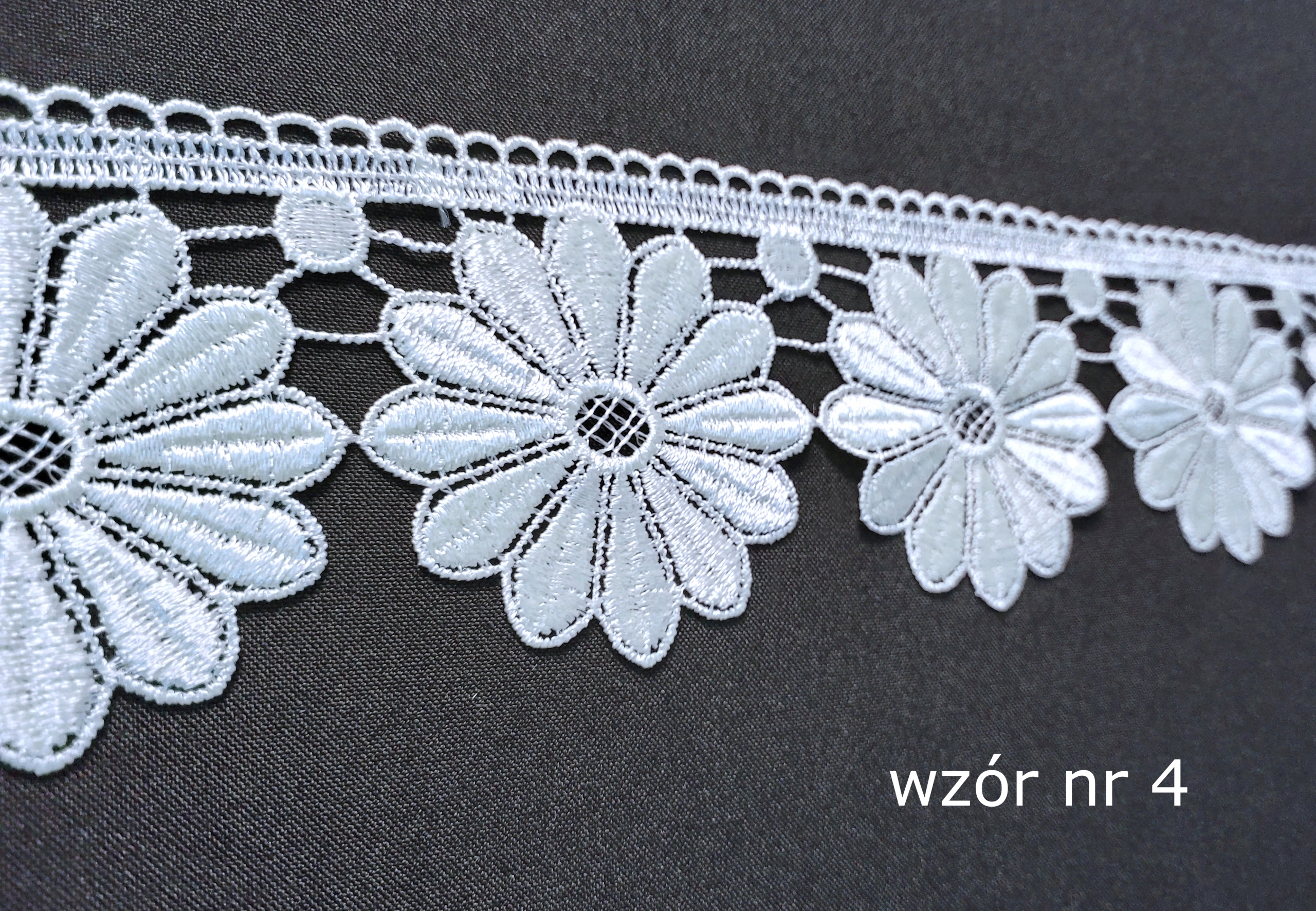 GIPIURA KORONKA DO FIRAN OBRUSÓW 8cm, ROLKA 28mb. Kod producenta 7