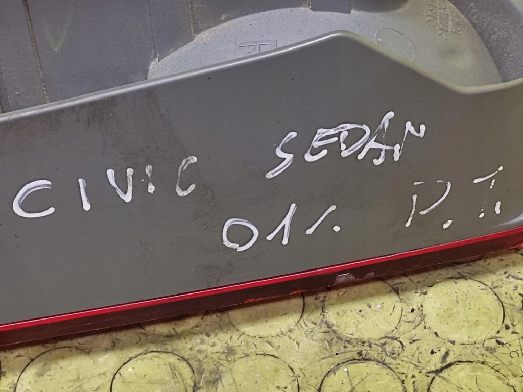 HONDA CIVIC VII sedan light right rear part