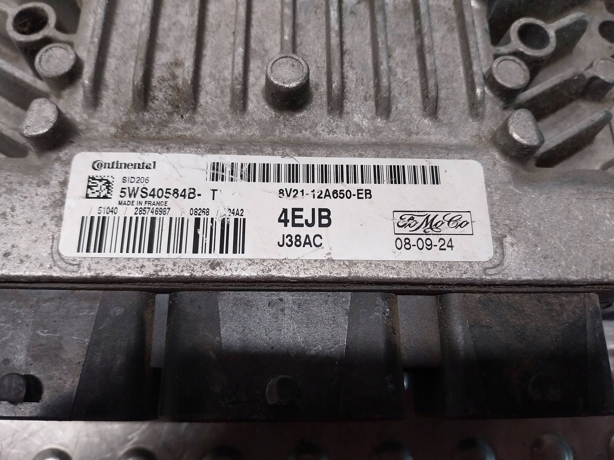 computer control unit of the engine 8V21-12A650-EB FORD FIESTA MK6 MK7 1.4 TDCI