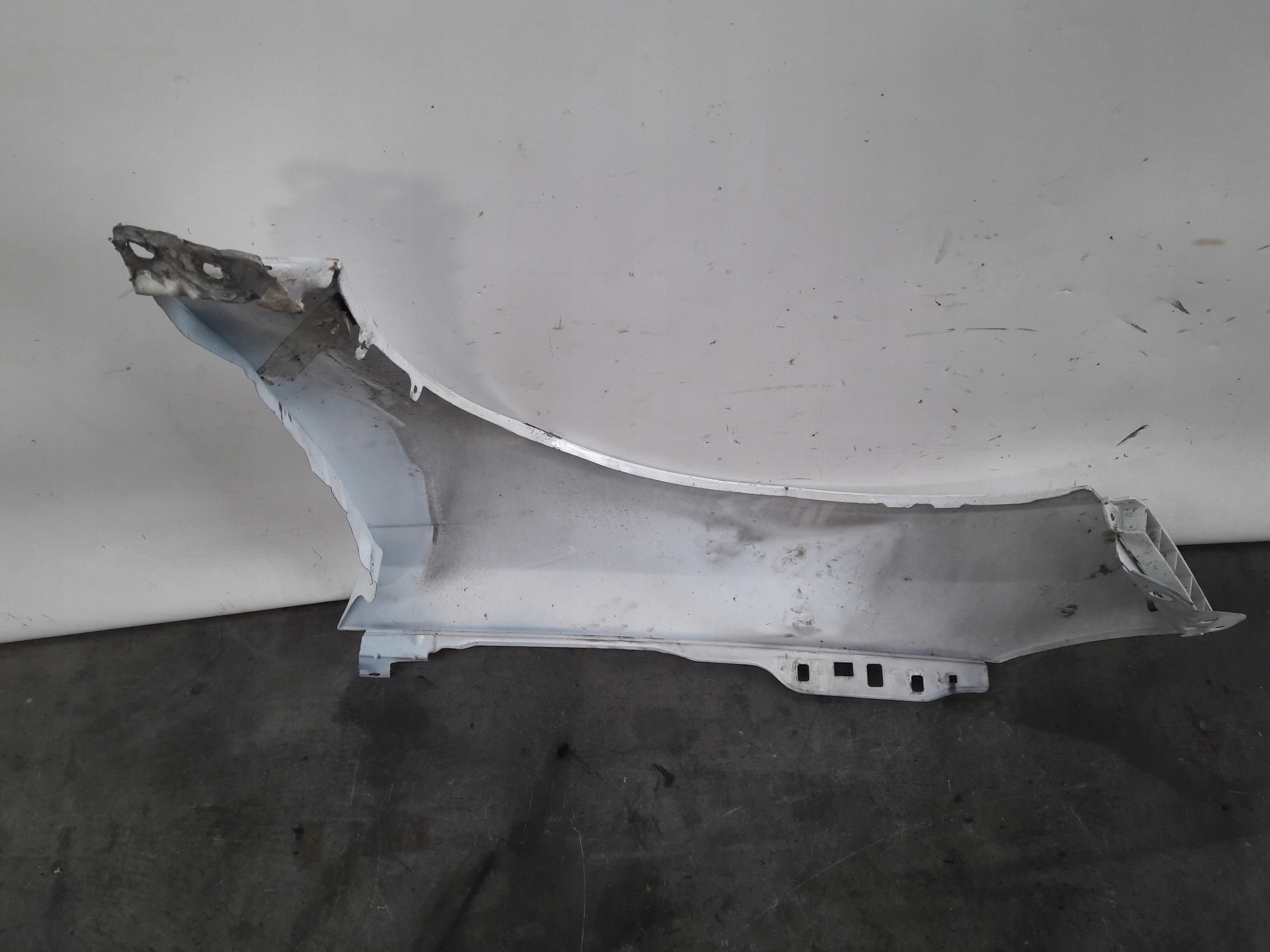 fender front front right B5 Ford Fiesta MK3