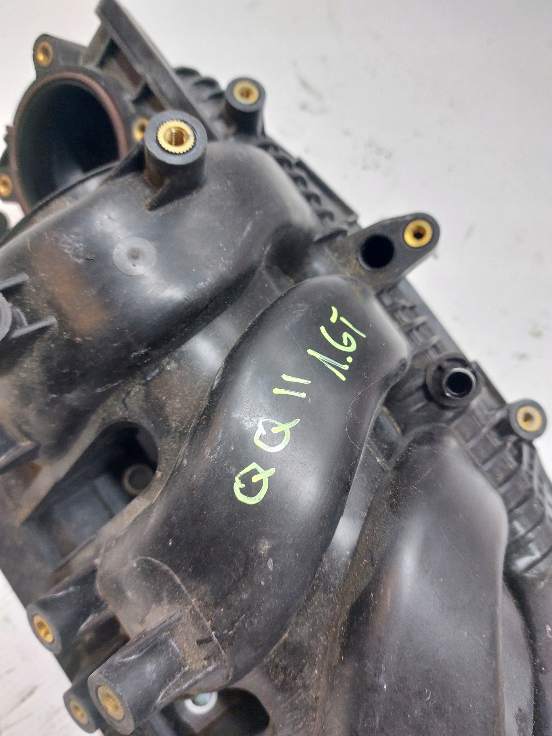 intake manifold NISSAN QASHQAI J11 1.6 DIG-T