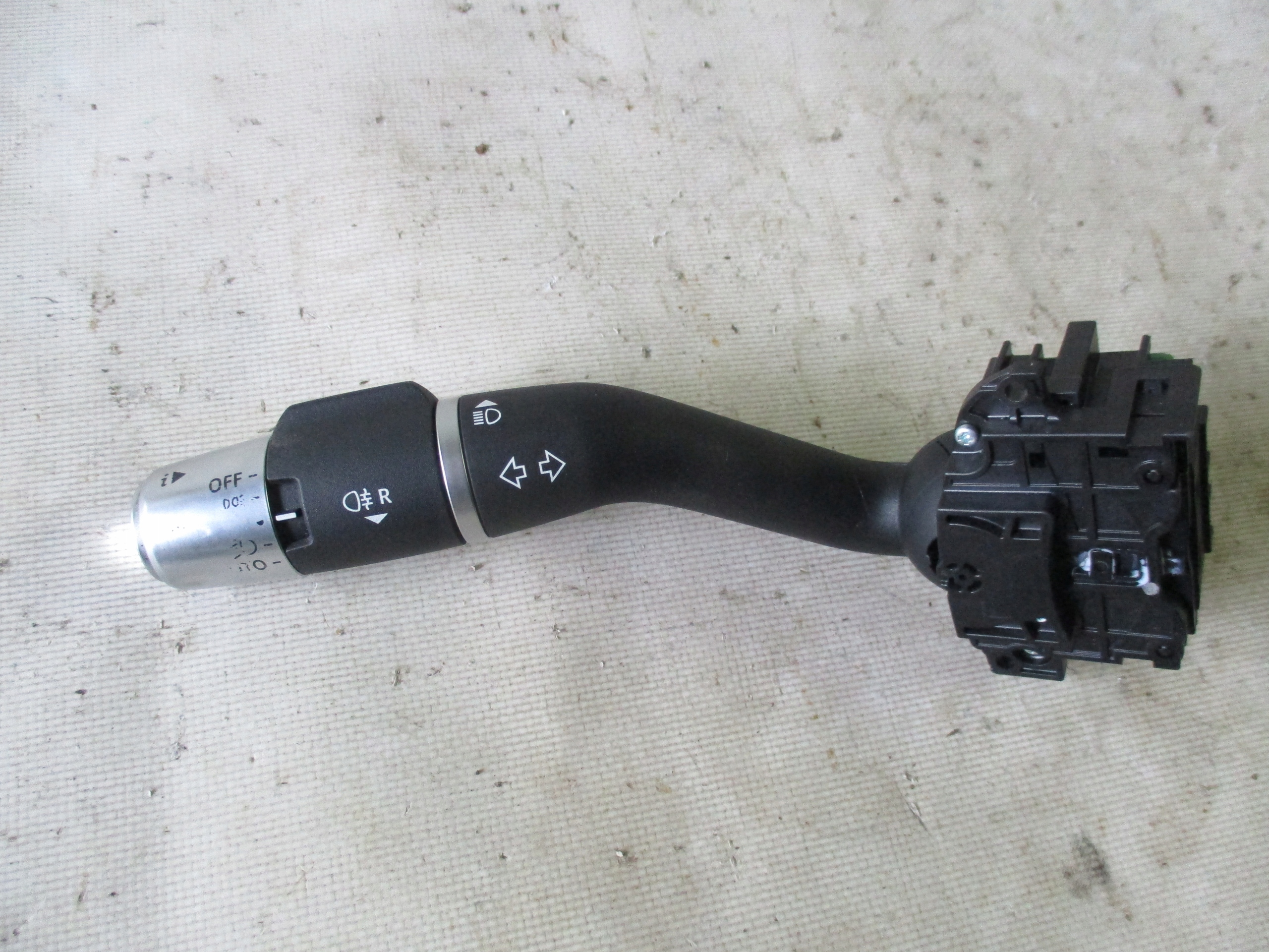 Manetka switch indicators EVOQUE II 2