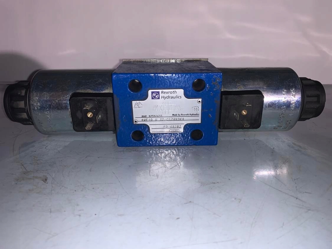 Rexroth Directional Control Valve 4WE10 U 32/CG24N • Cena, Opinie