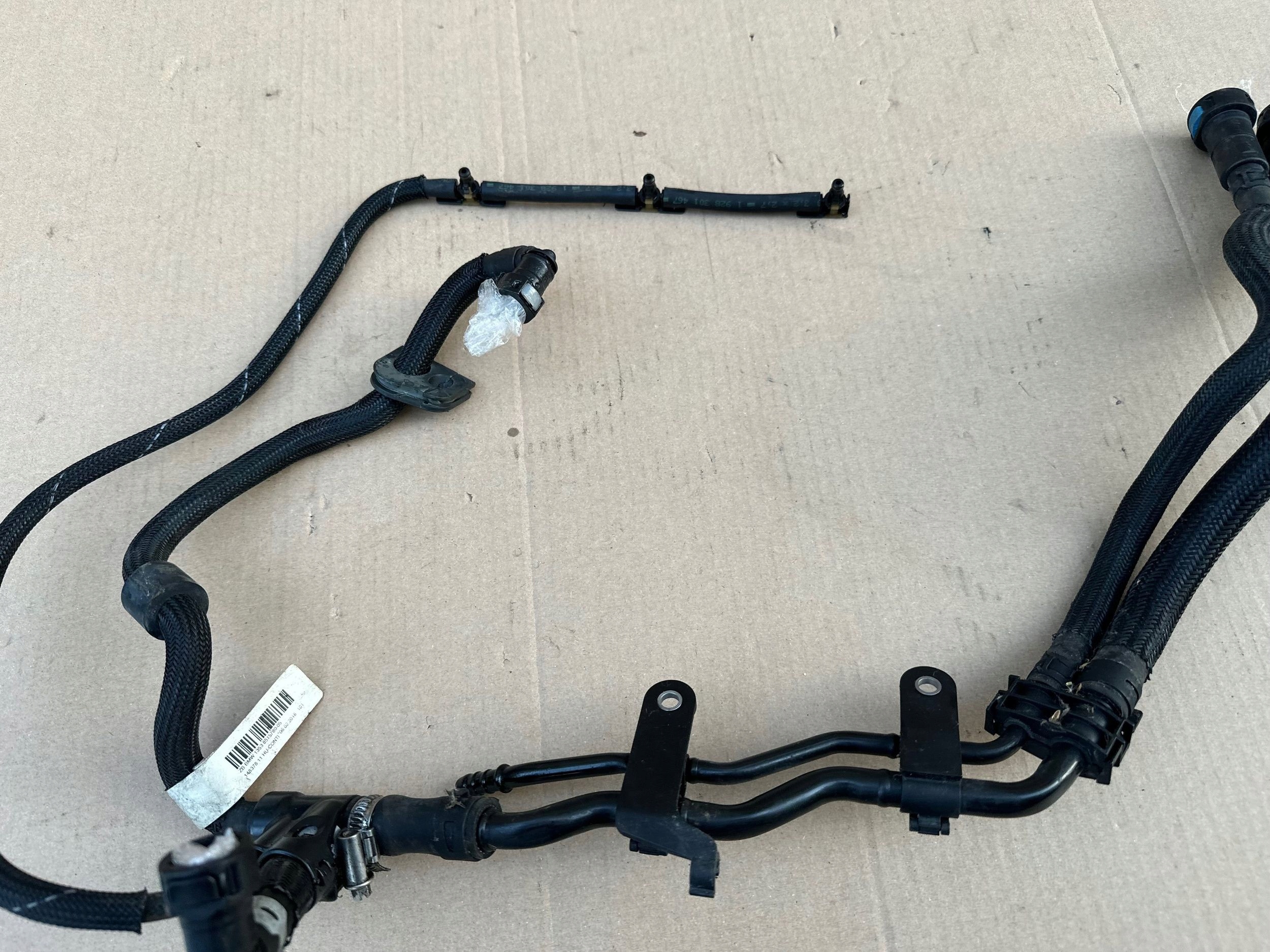 BMW 2 F45 1.5d B37C15A трубка топливная Топлива 8515780