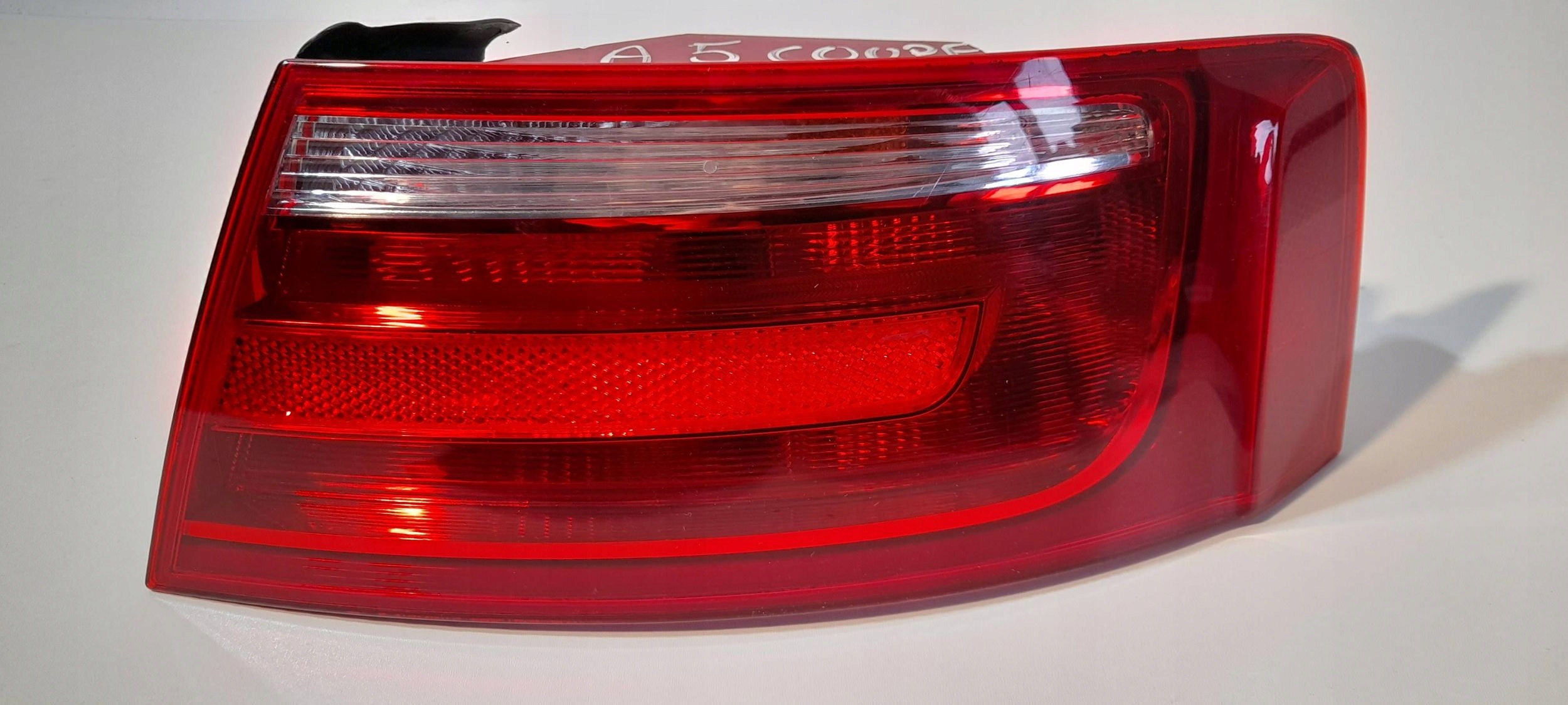 Audi A5 8T 8F Coupe light rear right 8T0945096 (R399)