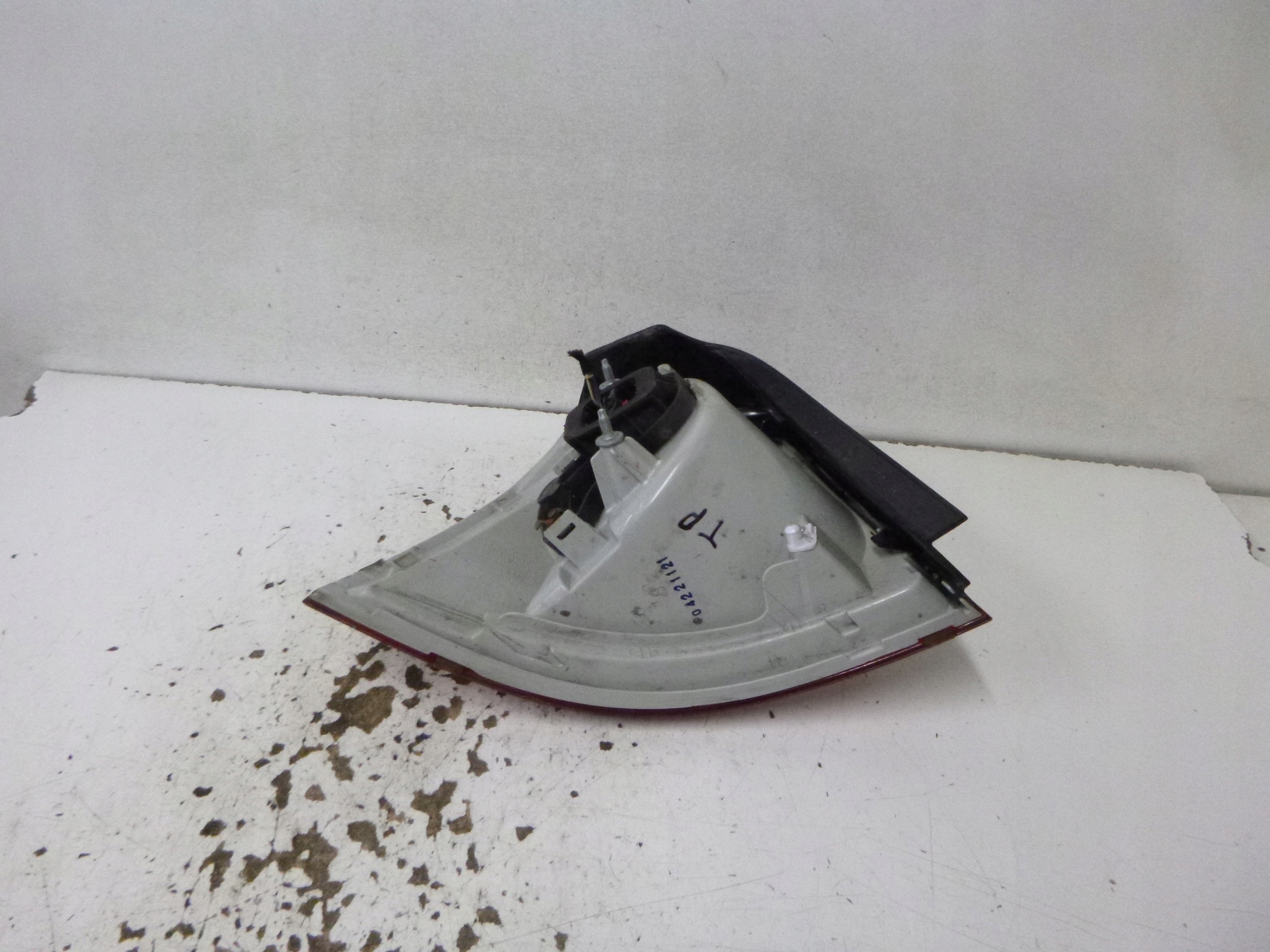 light rear right Volkswagen Golf V 3D 2006r. 441-1963R