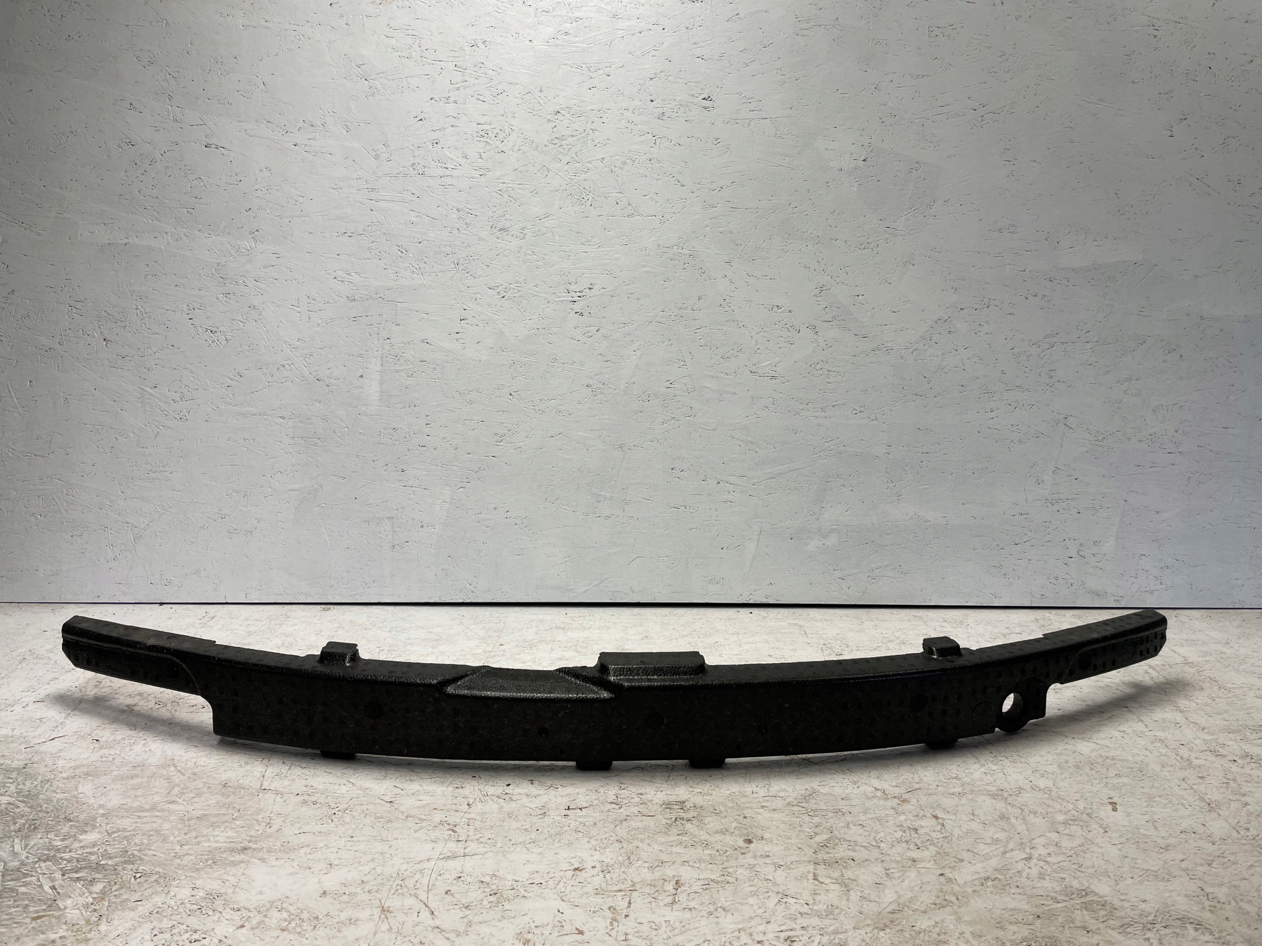 110466900F - Пена Передняя Балка Тесла Модель 3