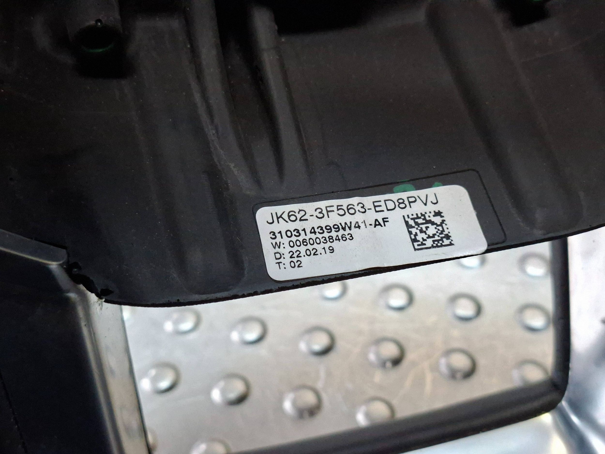 lenkrad leder MULTIFUNKCJA RANGE ROVER VELAR L560 17- JK62-3F563-ED8P