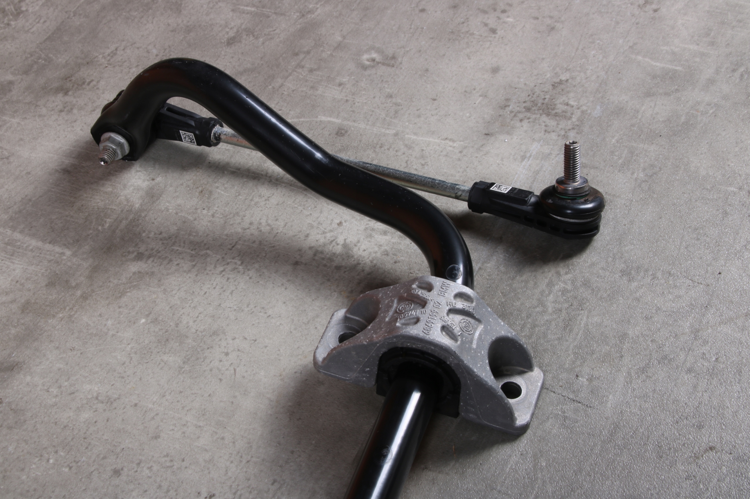 BMW G20 G21 320e 330e stabilizer rod front front 5A08994 16204 km !