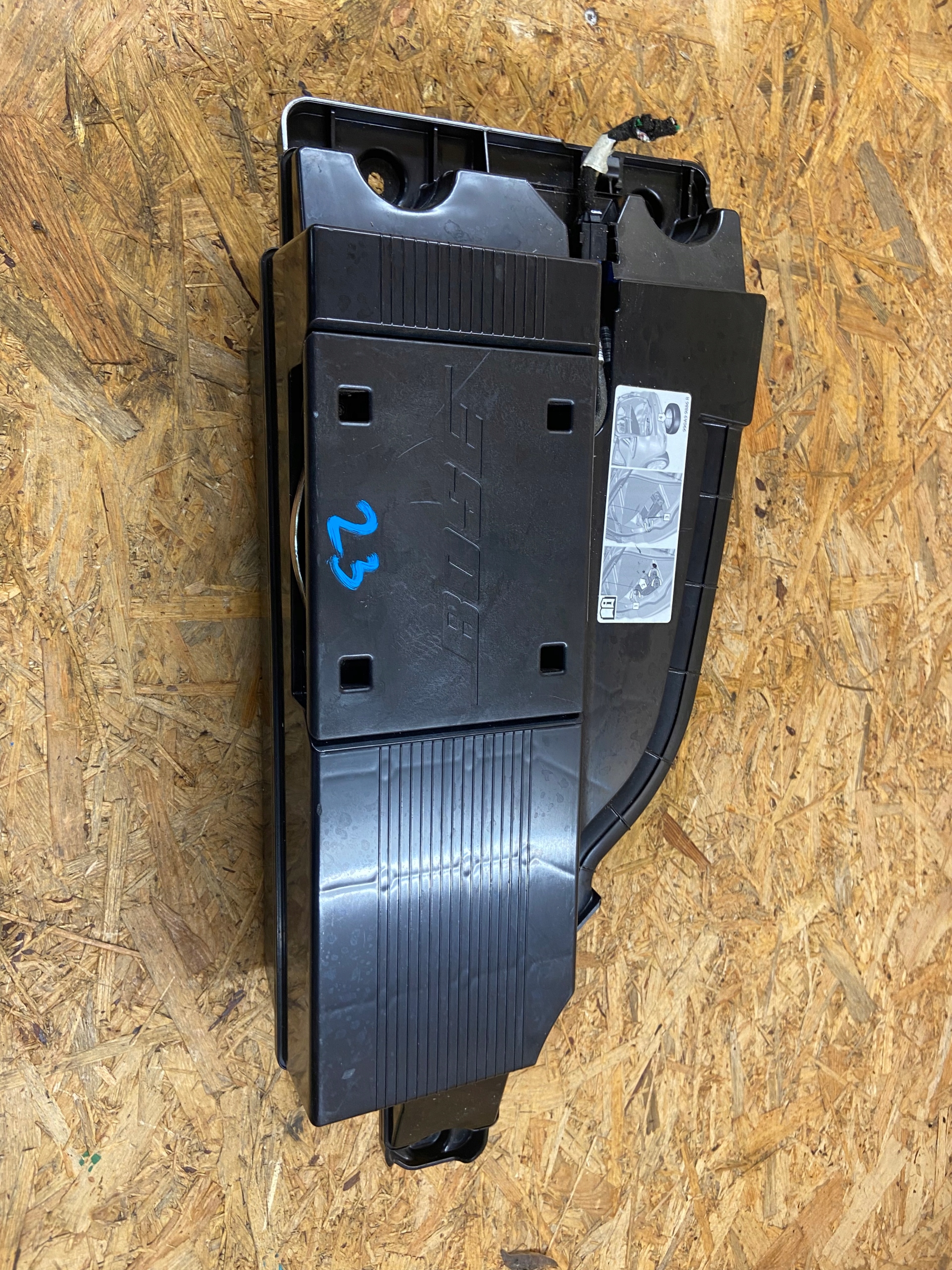 RENAULT ESPACE V SUBWOOFER BAGAŻNIKA 281700926r