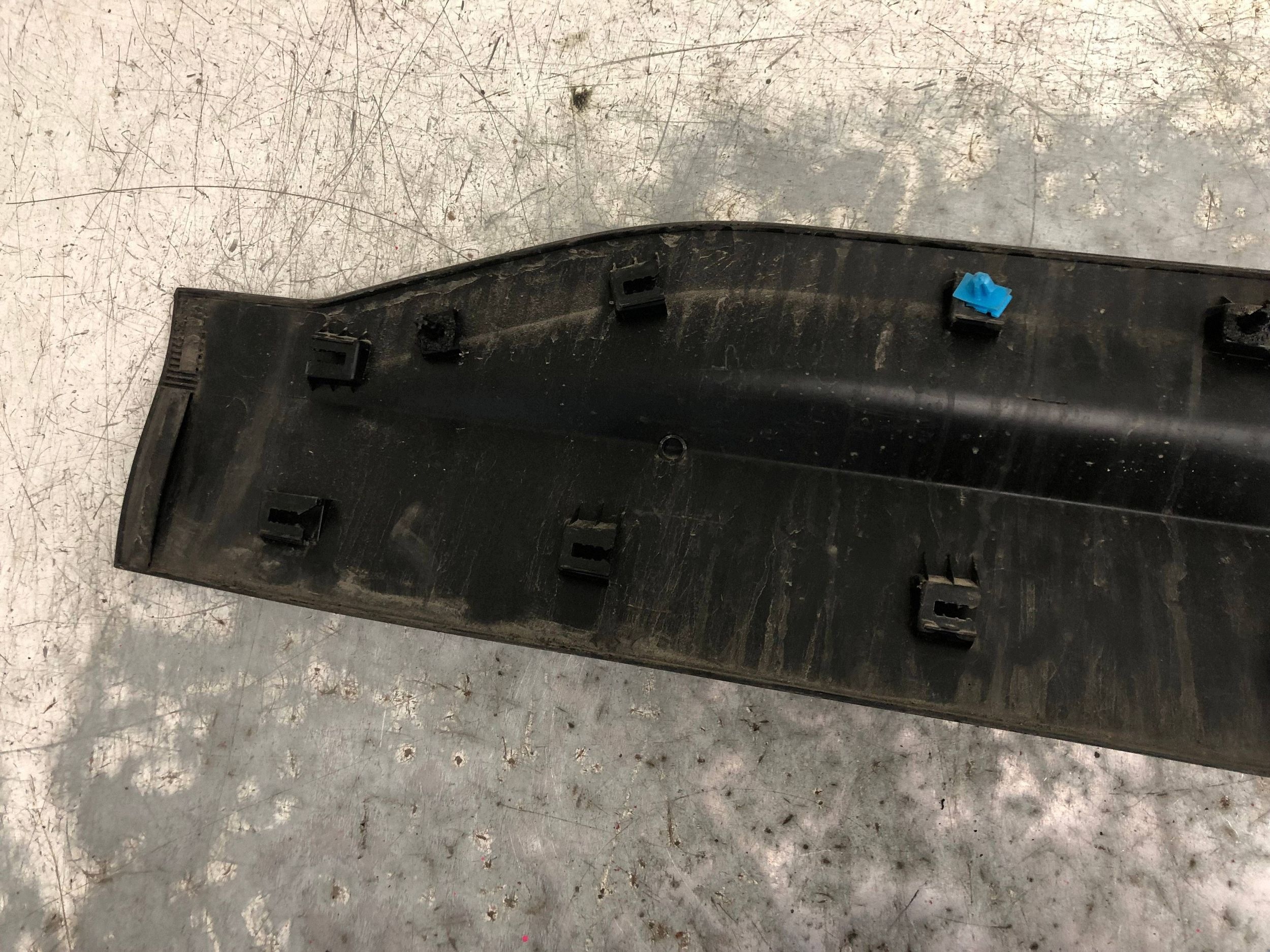 moulding door right front JEEP AVENGER 735729927
