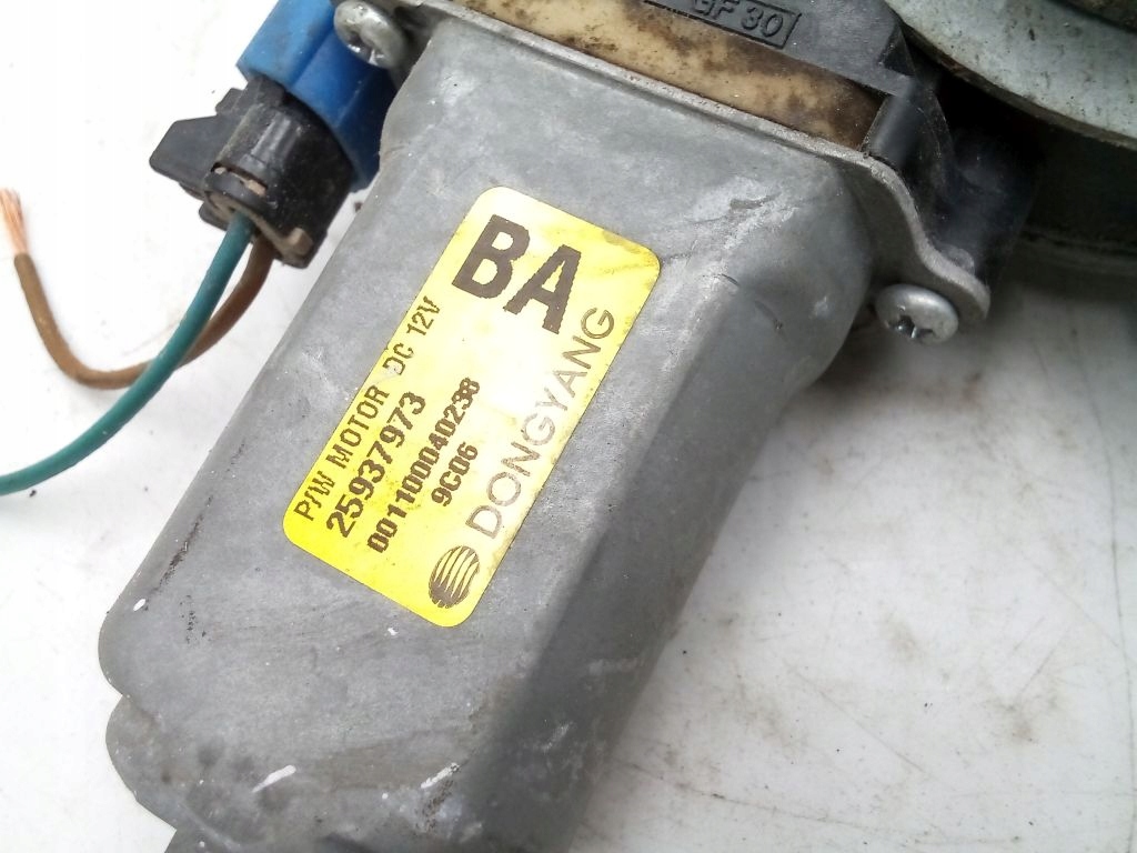 Chevrolet Captiva and 1 window regulator left front front 25937973