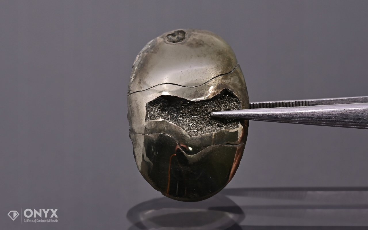 Amonit spiritizovaný ovál 29x18 mm