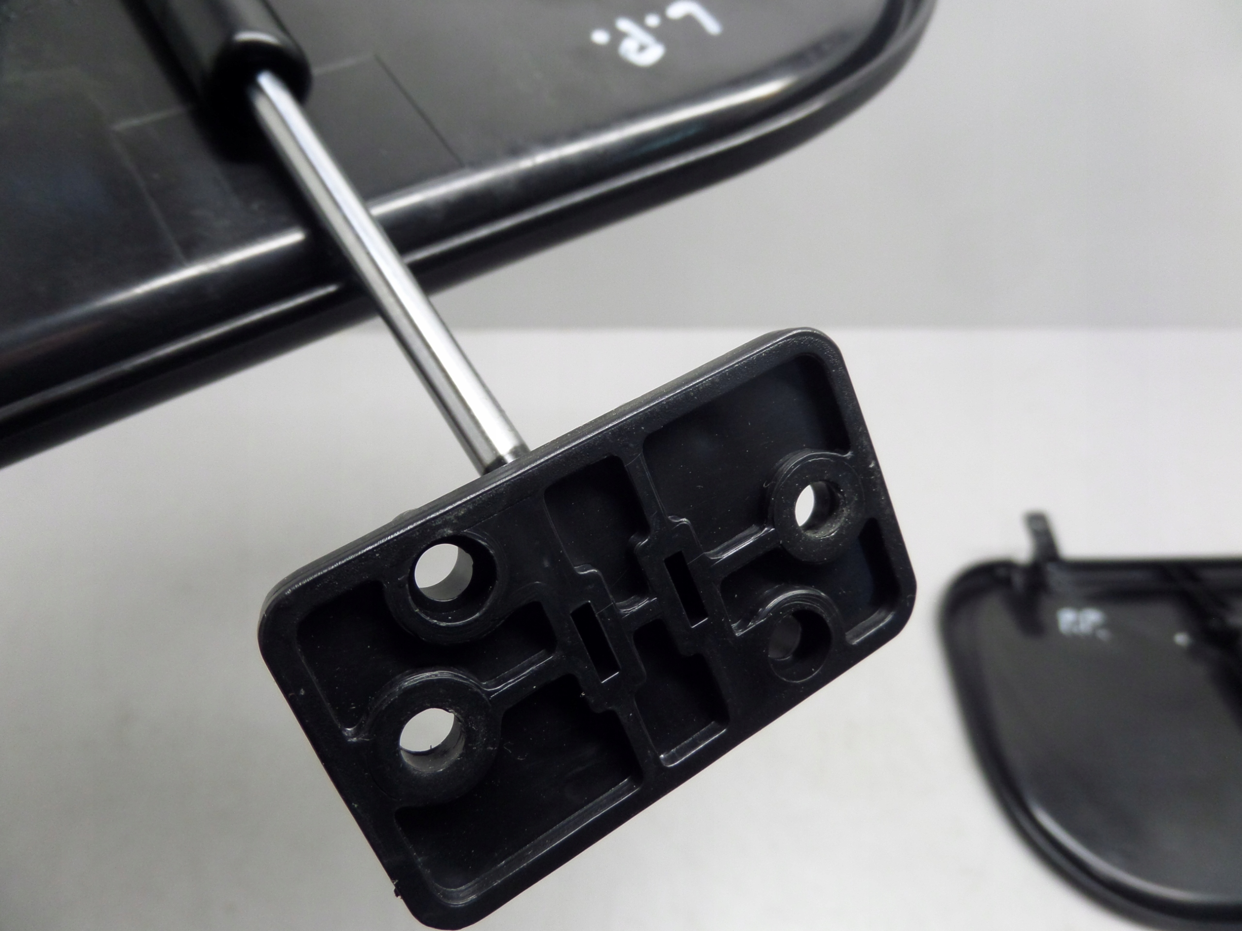 STOLIK seat TACKA bracket for KUBKI rear part left right HYUNDAI MATRIX 00-10