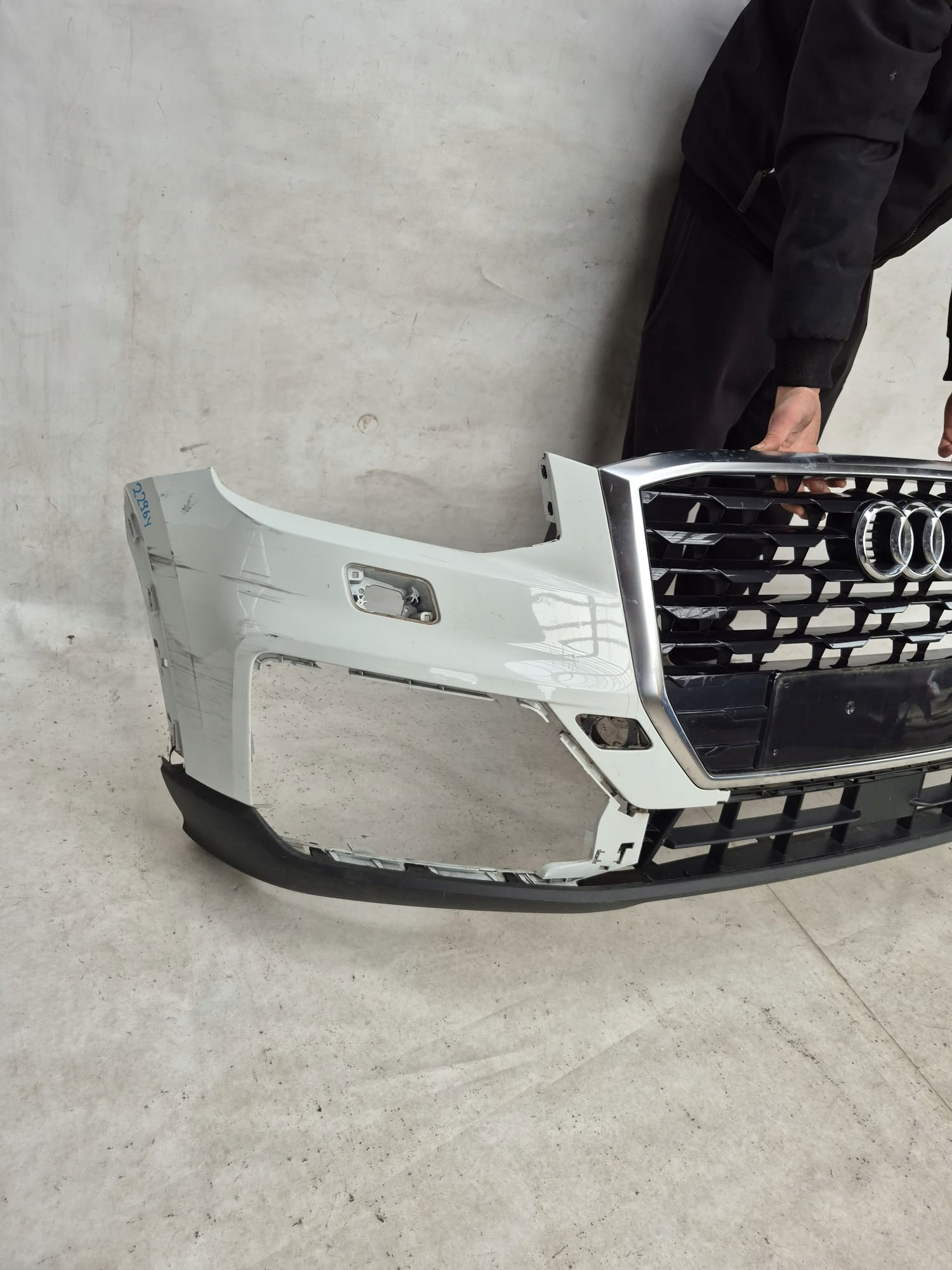 AUDI Q2 81A 16- bumper front front SPR 81A807438A