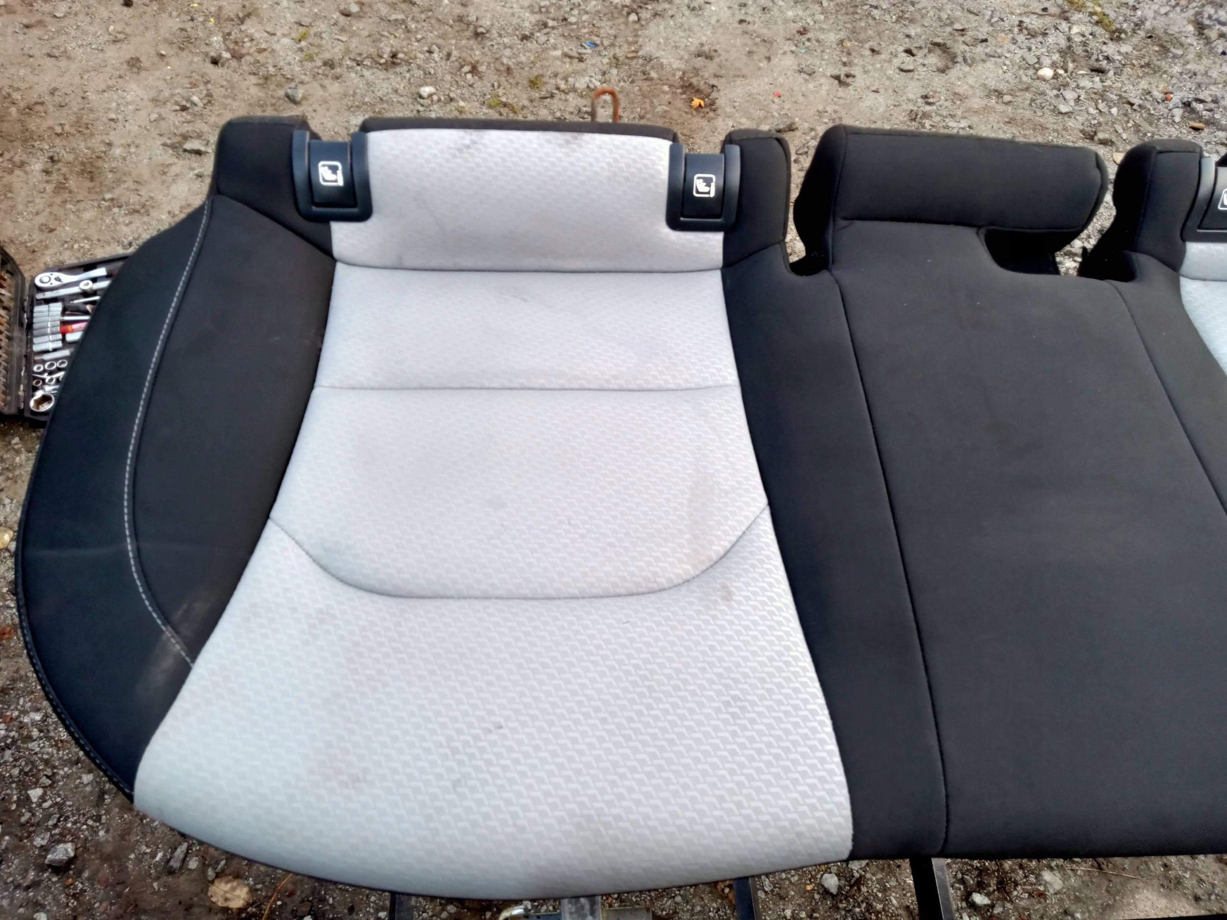 HYUNDAI I30 III HB Sitz heck hinten 89100-G4000 2017