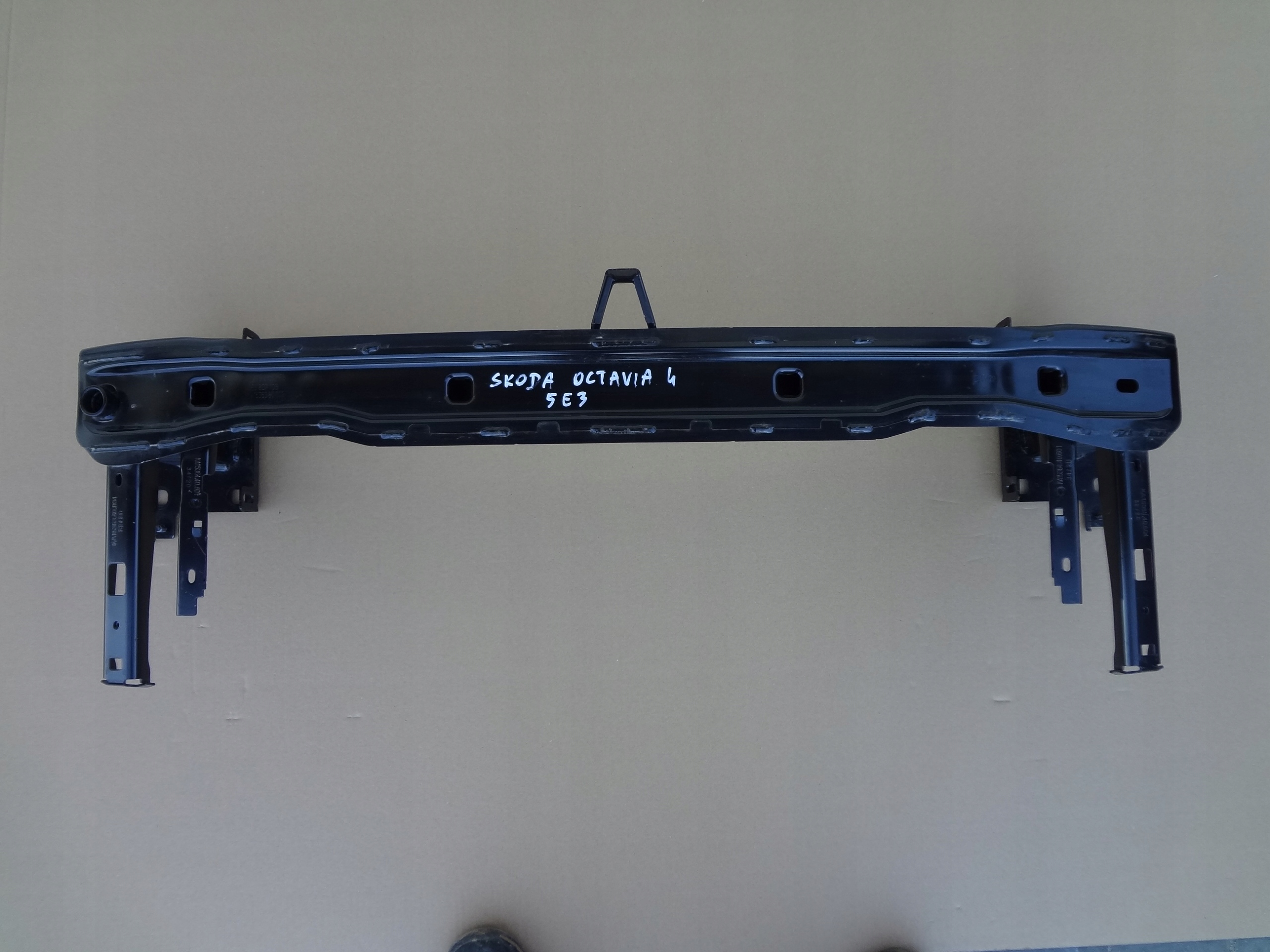 SKODA OCTAVIA IV 4 5E3 20- BELKA ZDERZAKA PRZÓD